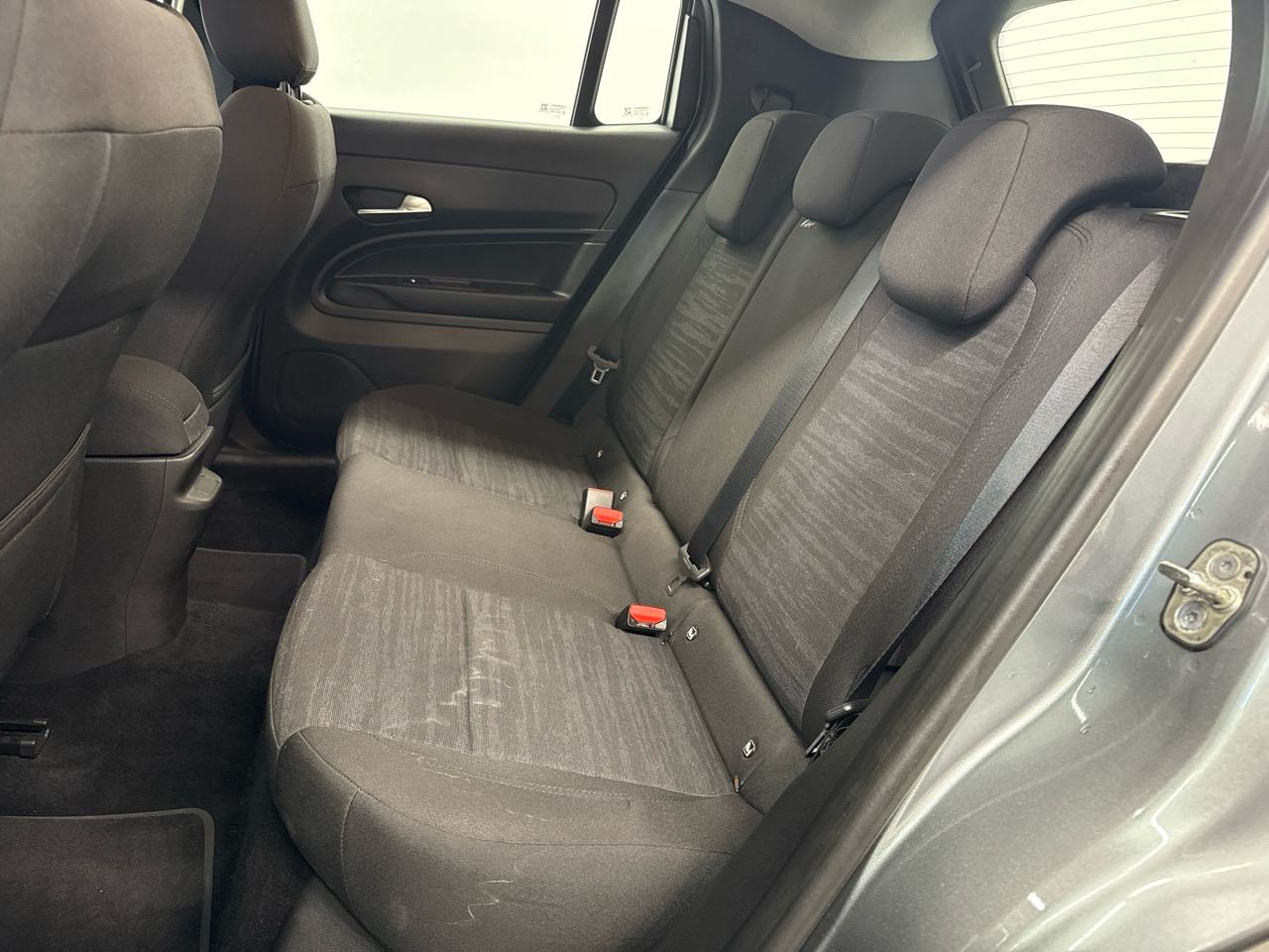 JEEP Avenger 1.2 Turbo Longitude-image-10