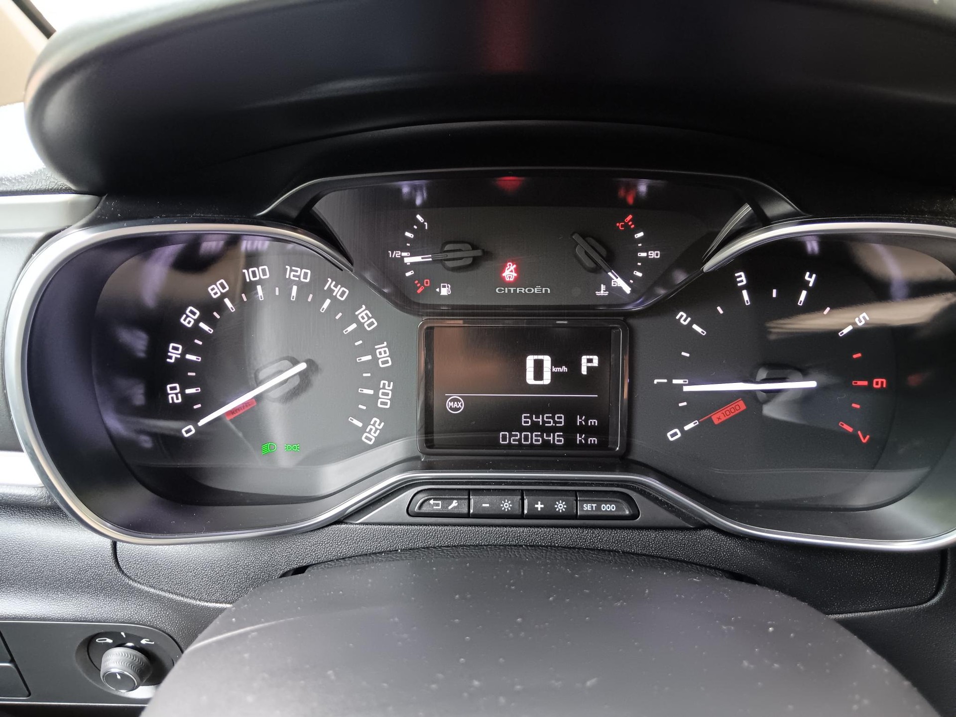 CITROEN C3 1.2i PureTech Swiss Edition EAT6-image-12