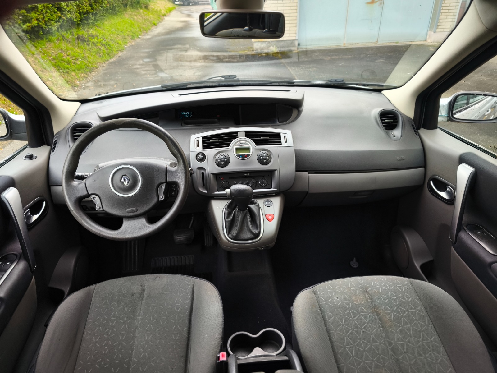 RENAULT Scénic 2.0 16V Fairway Automatic-image-7
