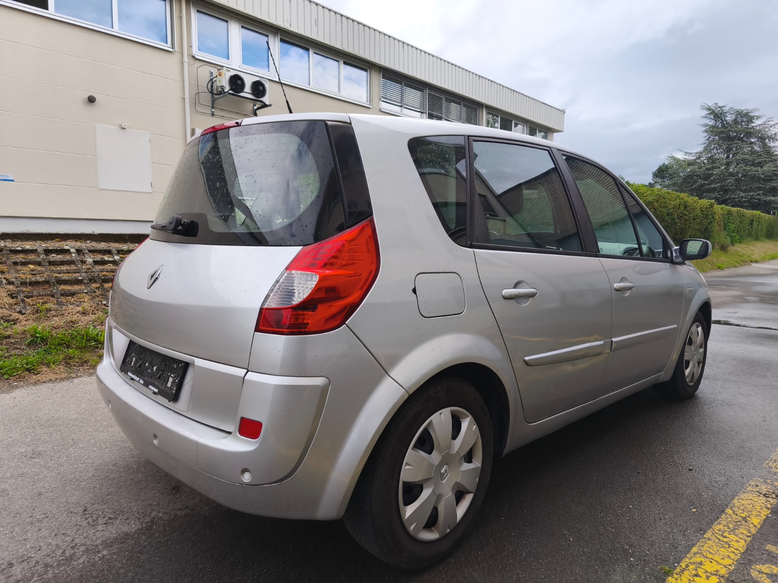 RENAULT Scénic 2.0 16V Fairway Automatic-image-4