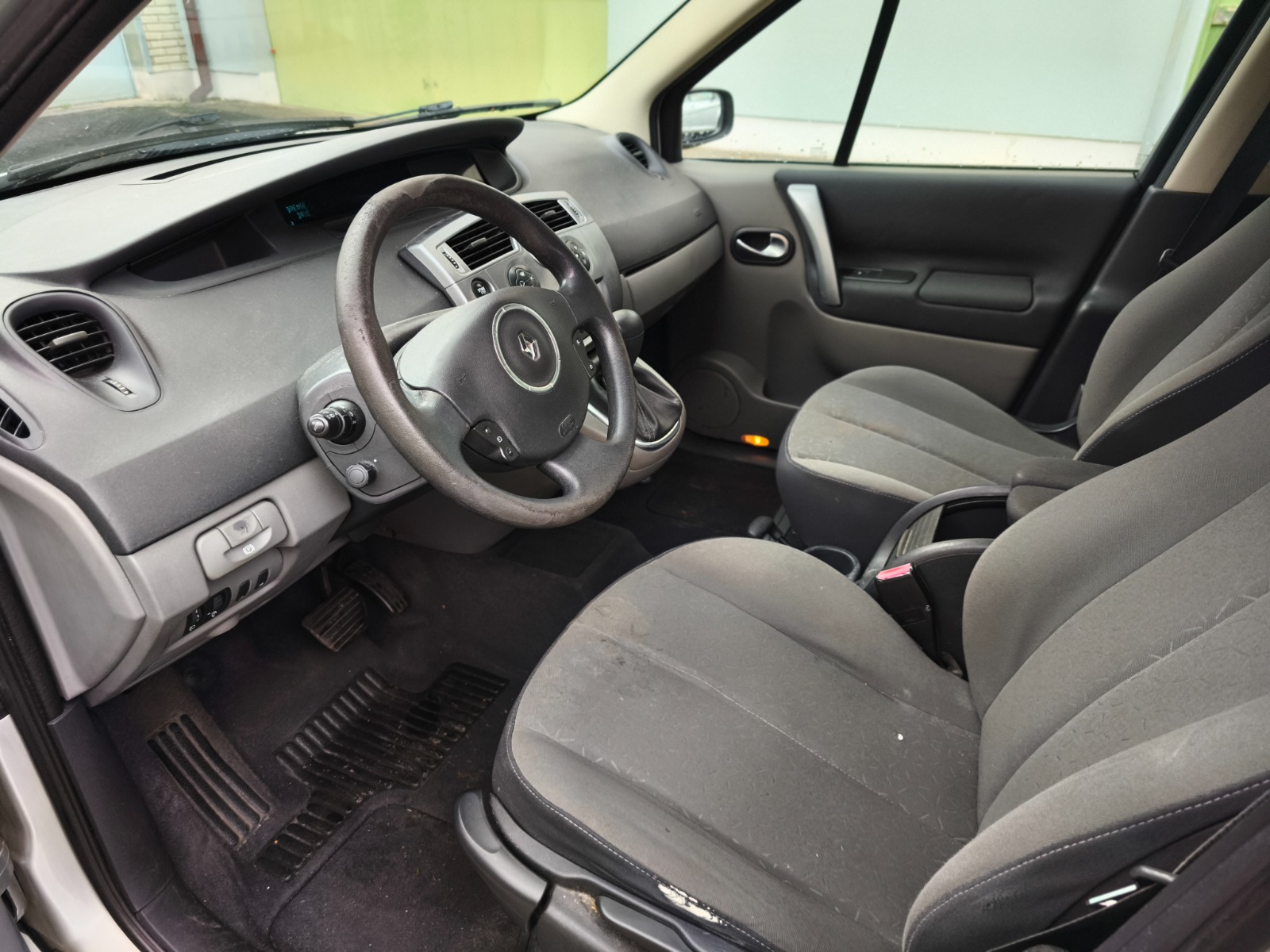 RENAULT Scénic 2.0 16V Fairway Automatic-image-8