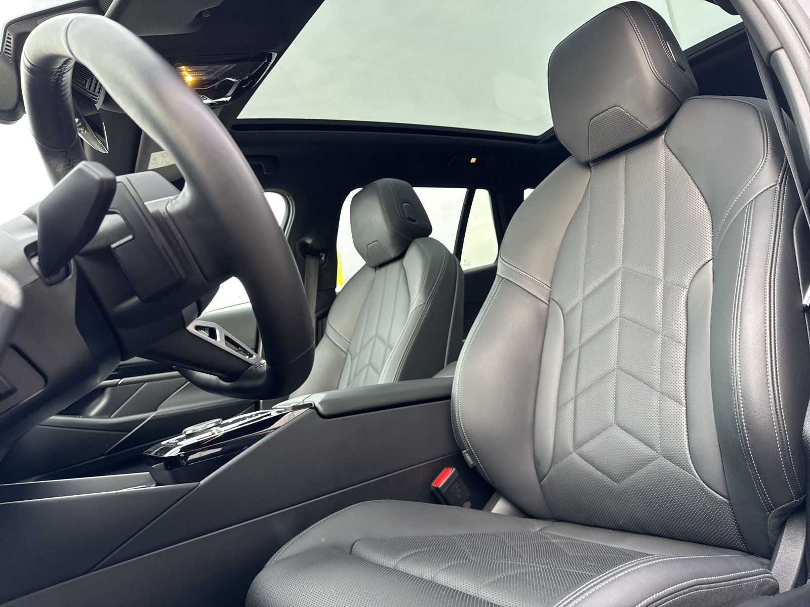 BMW 520d xDrive 48V Touring M Sport Steptronic-image-9
