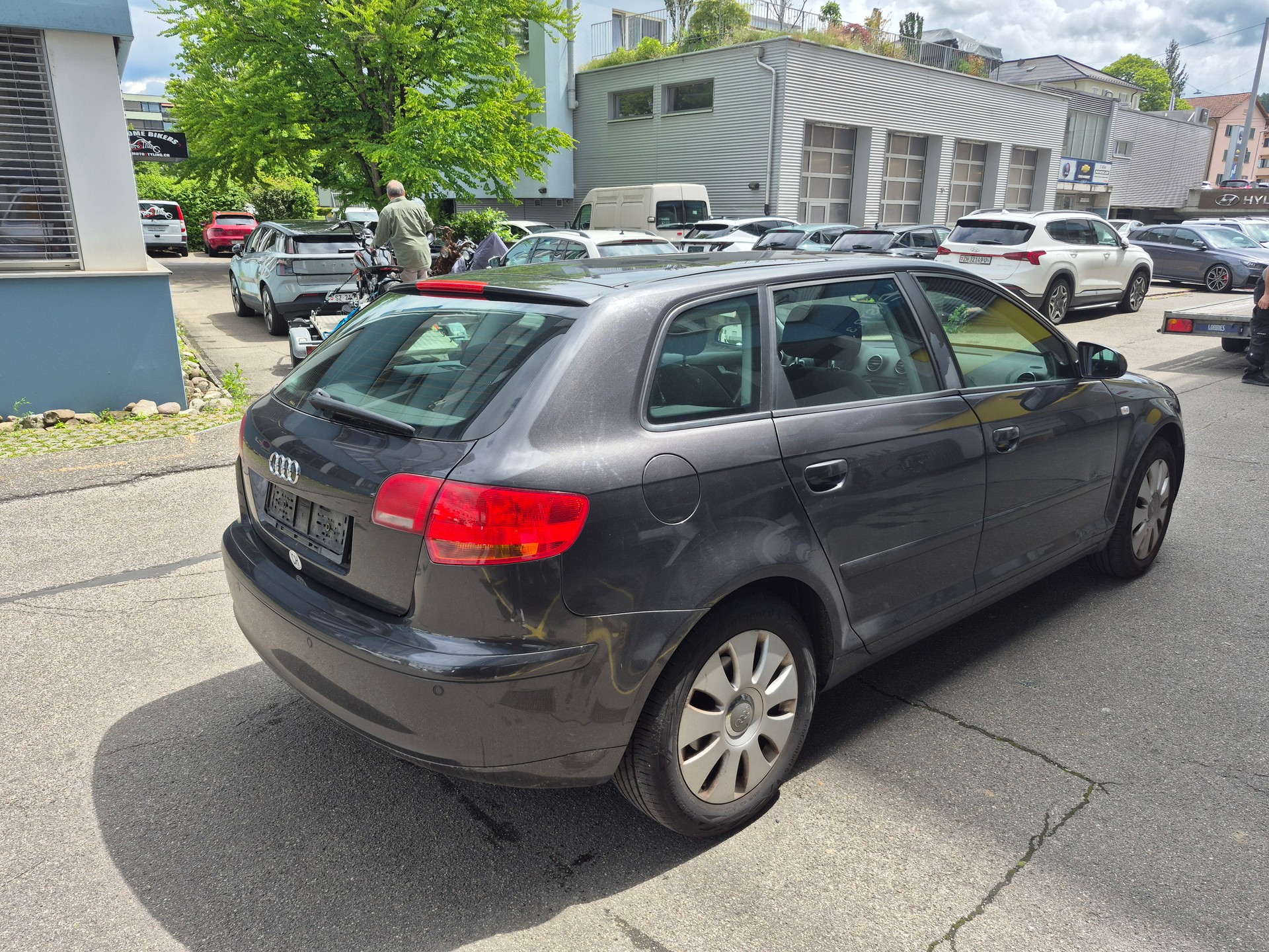AUDI A3 Sportback 1.4 Turbo FSI Attraction-image-2