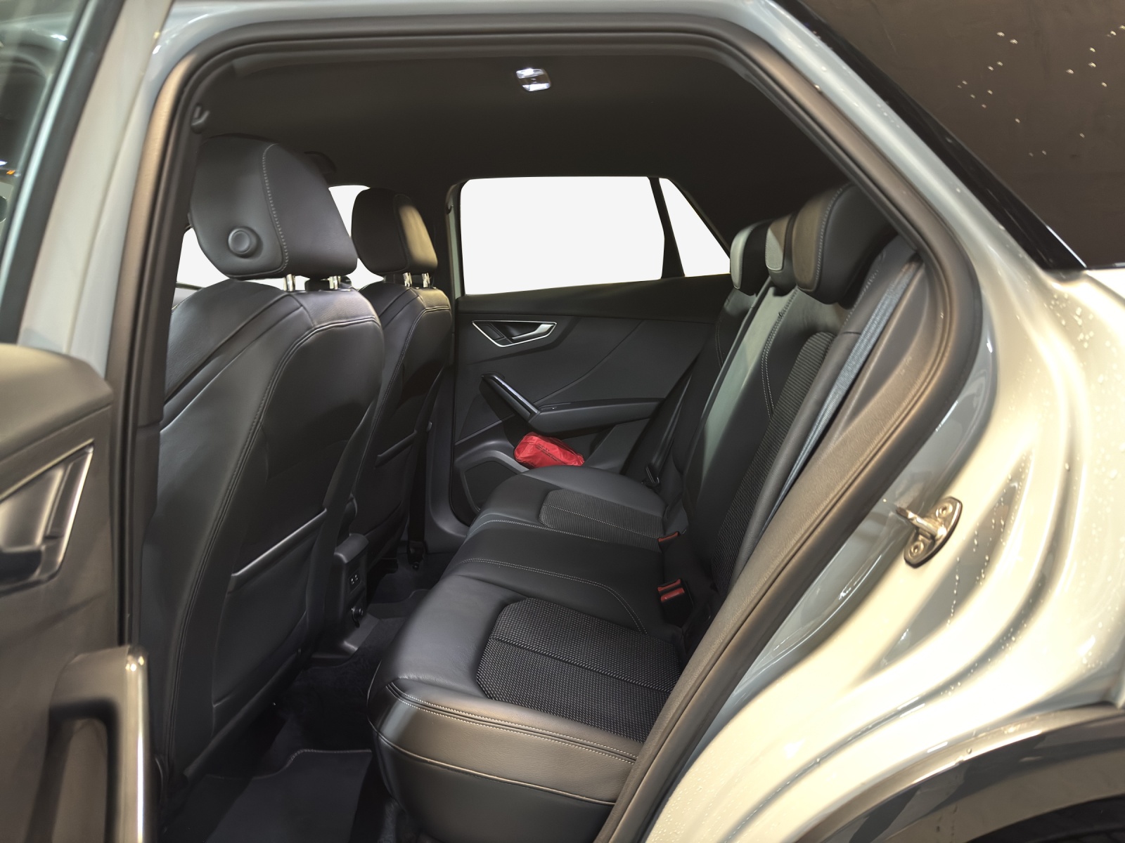 AUDI Q2 35 TFSI S line S-tronic-image-11