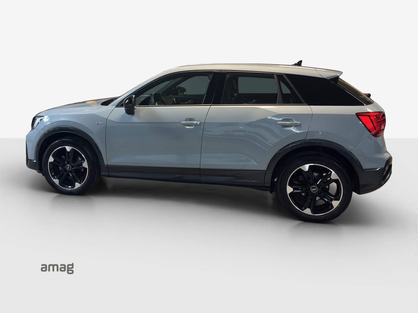 AUDI Q2 35 TFSI S line S-tronic-showroom-element-1