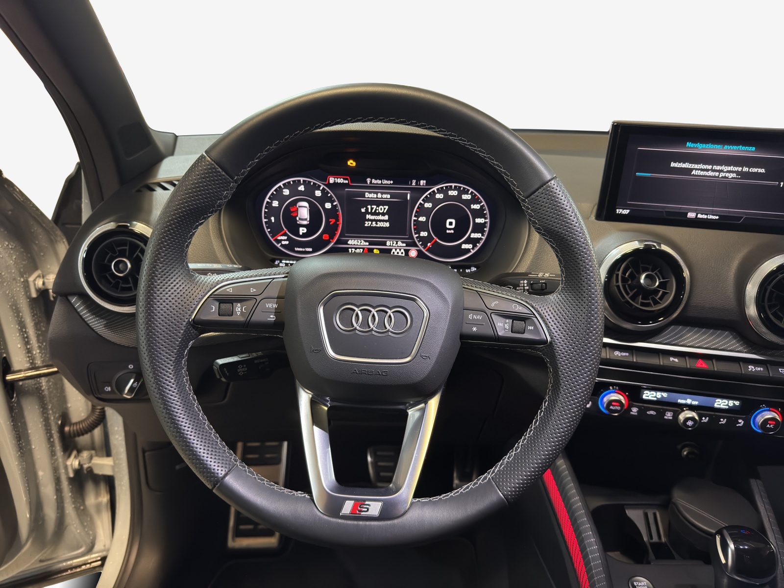AUDI Q2 35 TFSI S line S-tronic-image-9