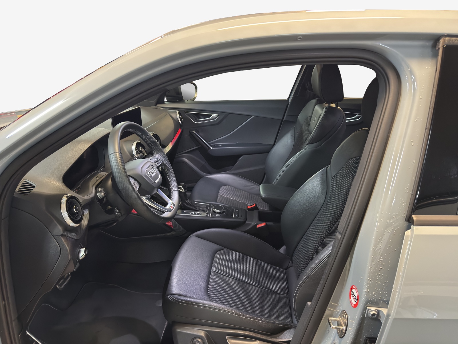 AUDI Q2 35 TFSI S line S-tronic-image-7