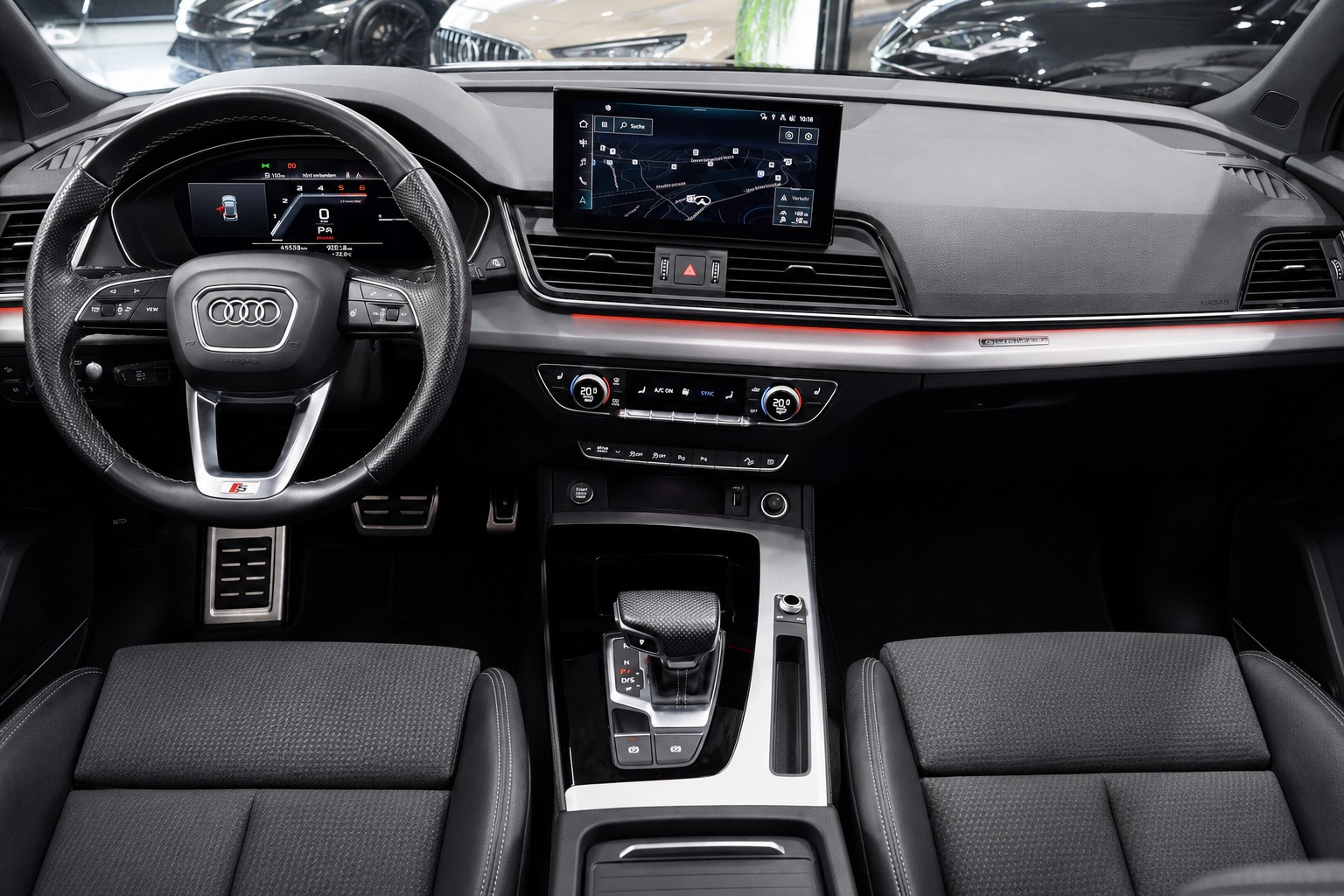AUDI Q5 2.0 40 TDI S Line quattro S-Tronic-image-8