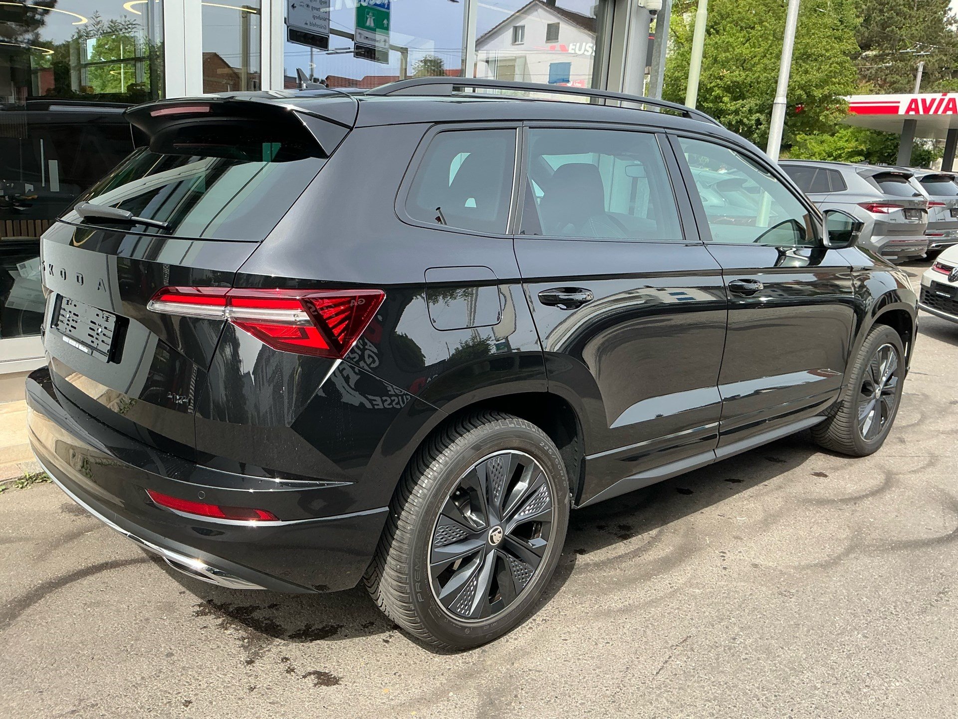 SKODA Karoq Sportline 4x4 *** PANORAMADACH ***-showroom-element-3