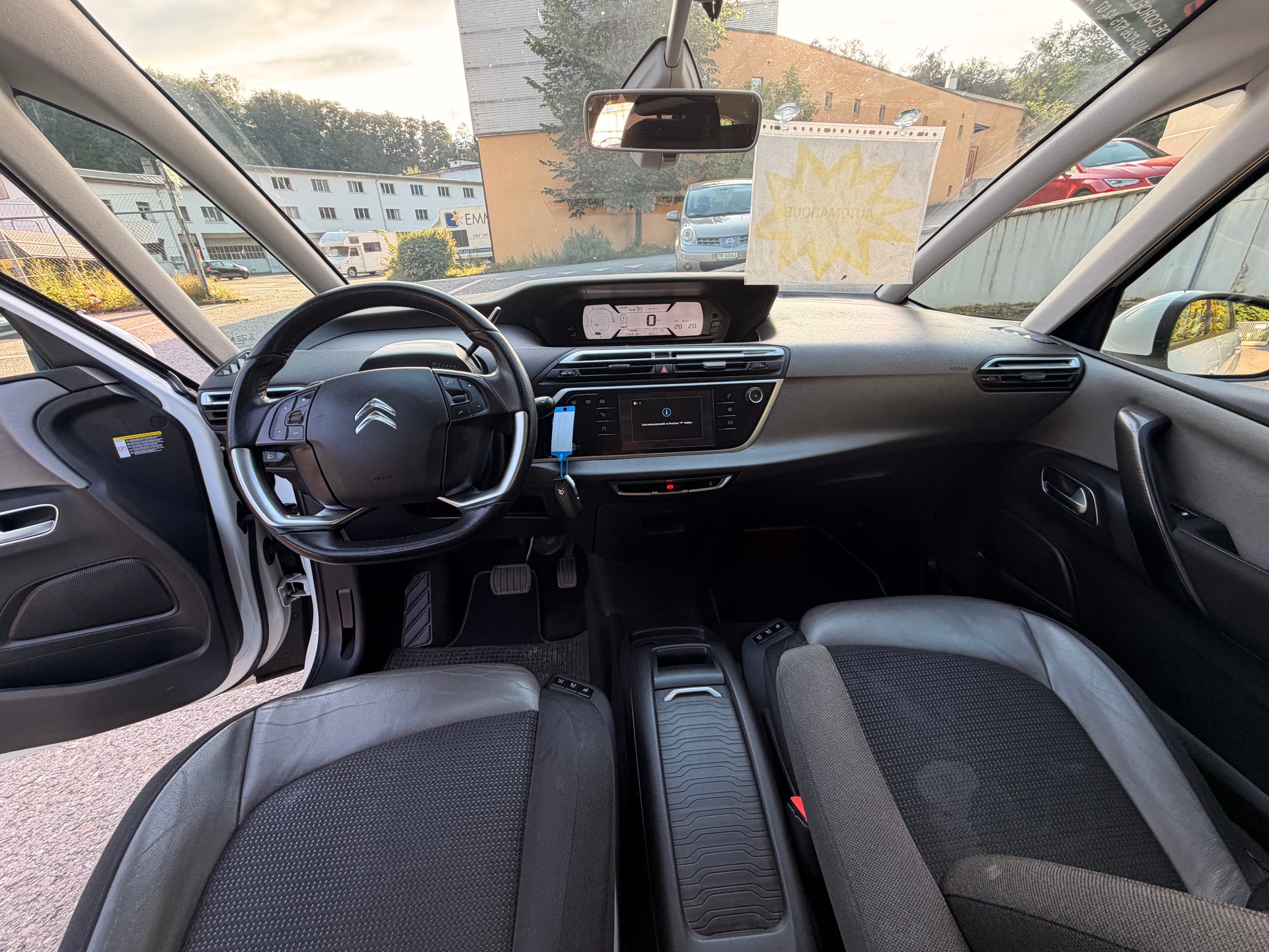 CITROEN Grand C4 Picasso 1.6 BlueHDi Intensive EAT6-image-23