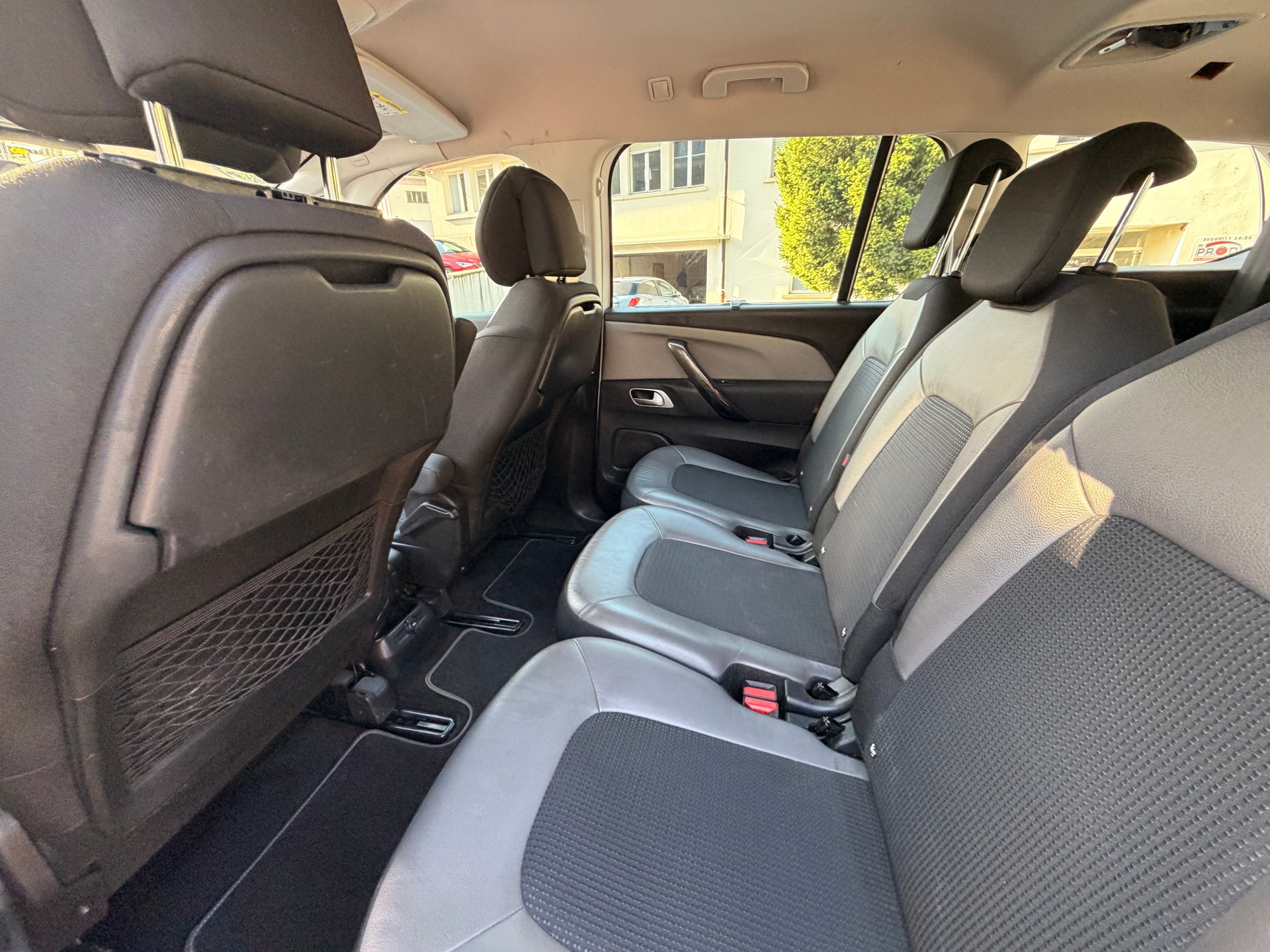 CITROEN Grand C4 Picasso 1.6 BlueHDi Intensive EAT6-image-10