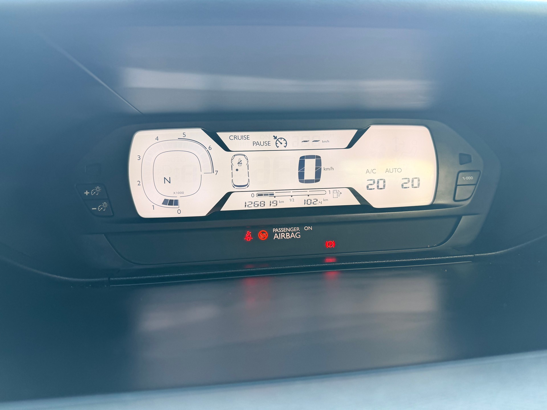 CITROEN Grand C4 Picasso 1.6 BlueHDi Intensive EAT6-image-27