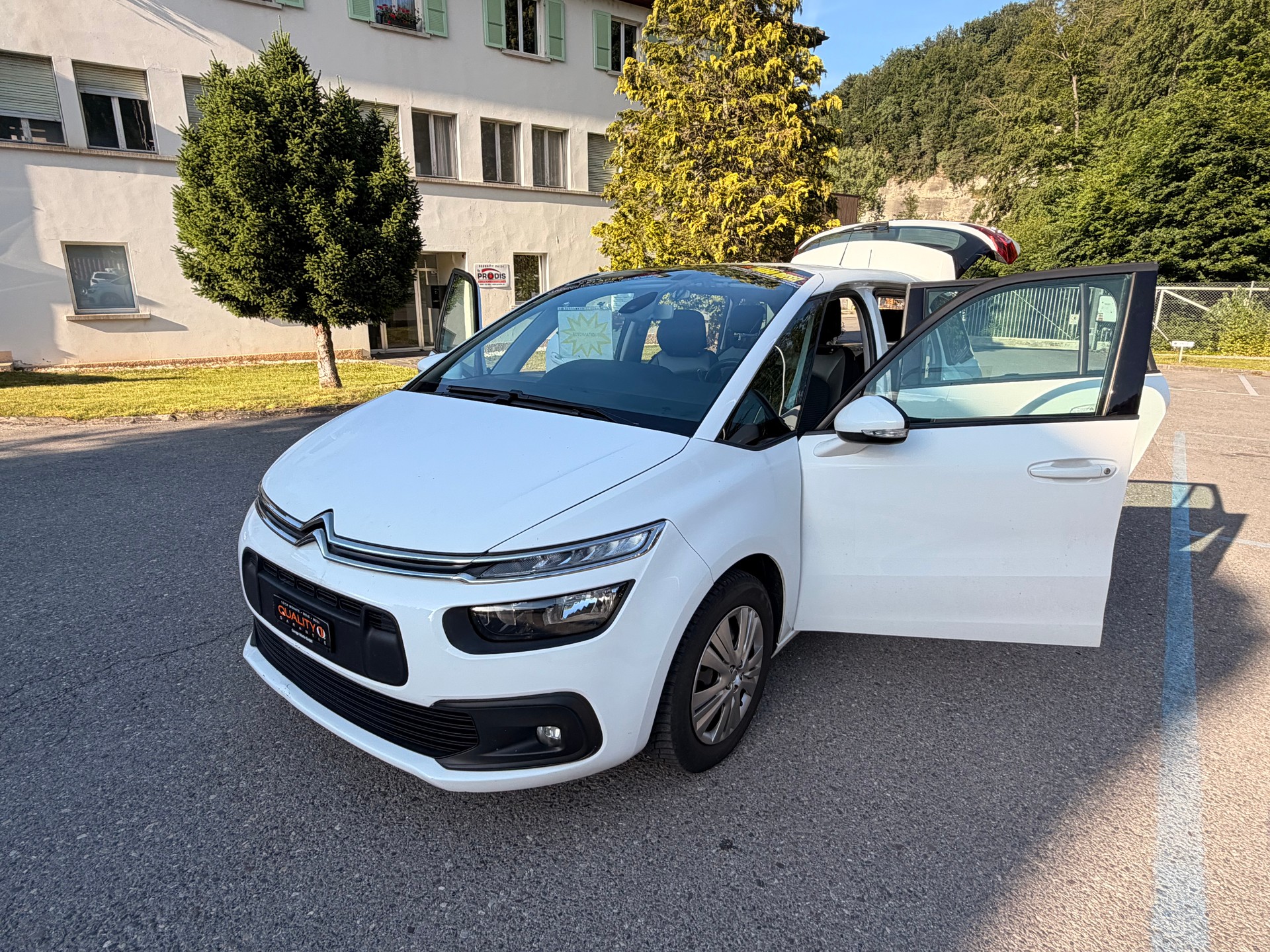 CITROEN Grand C4 Picasso 1.6 BlueHDi Intensive EAT6-image-15