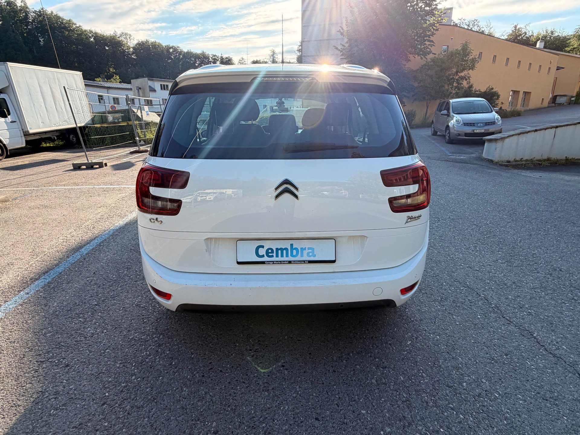 CITROEN Grand C4 Picasso 1.6 BlueHDi Intensive EAT6-image-4