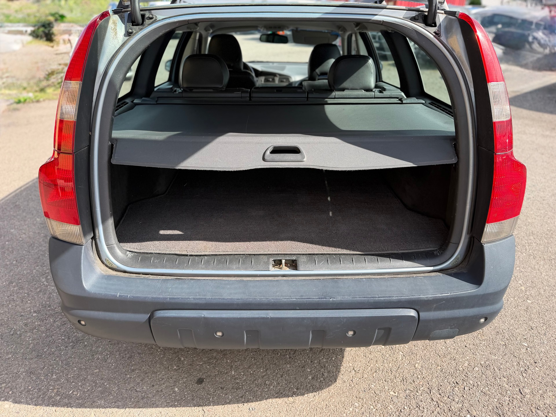 VOLVO XC70 D5 AWD Geartronic-image-15