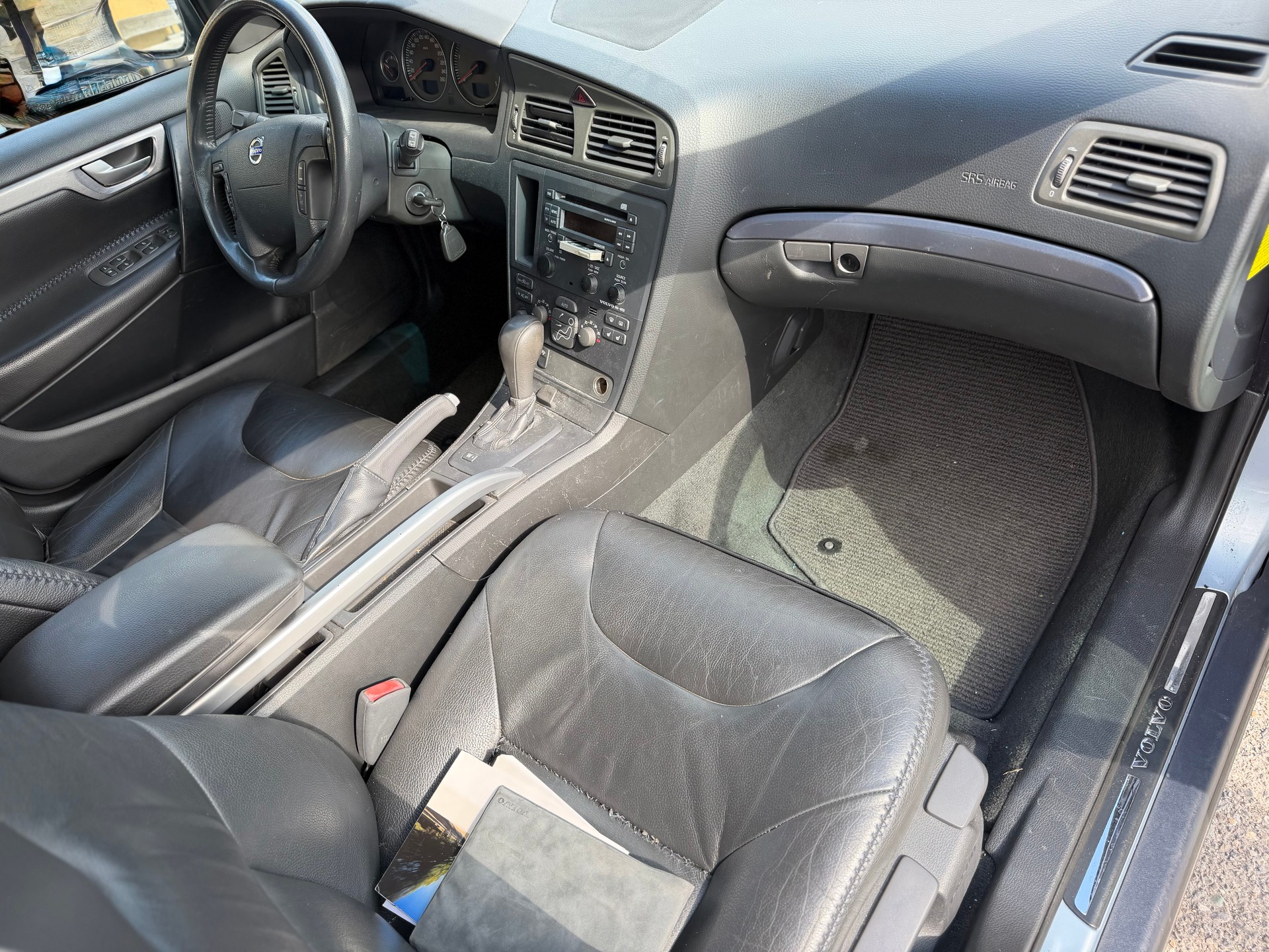 VOLVO XC70 D5 AWD Geartronic-image-9