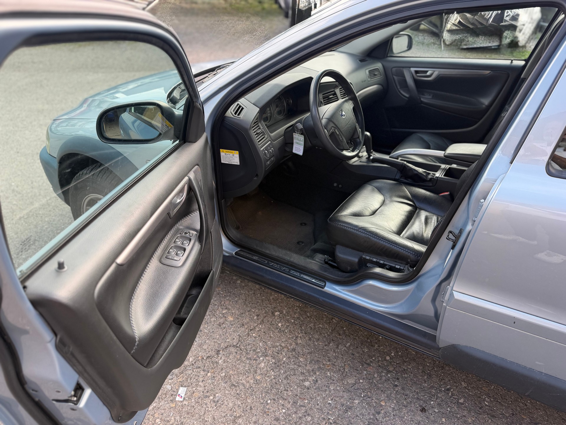 VOLVO XC70 D5 AWD Geartronic-image-7