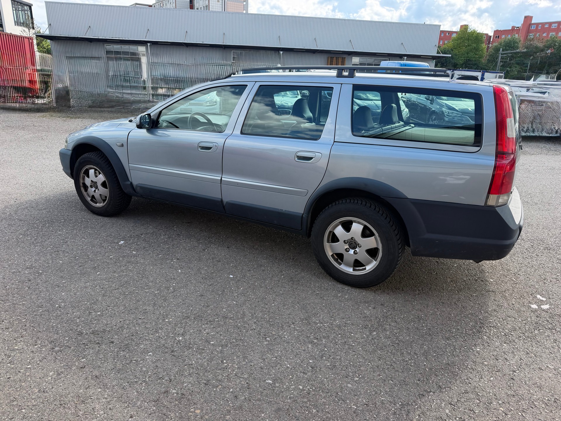 VOLVO XC70 D5 AWD Geartronic-image-6