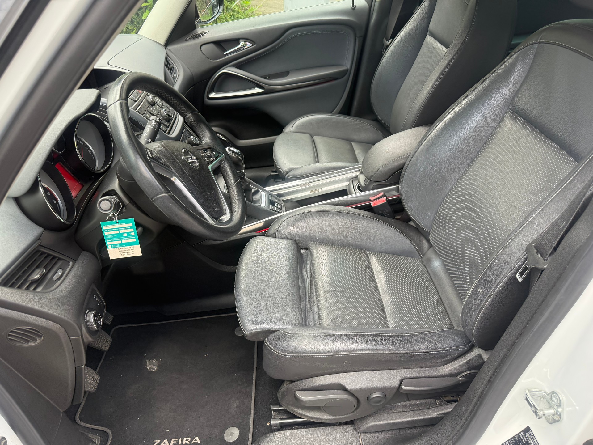 OPEL Zafira Tourer 1.4i 16V Cosmo-image-6