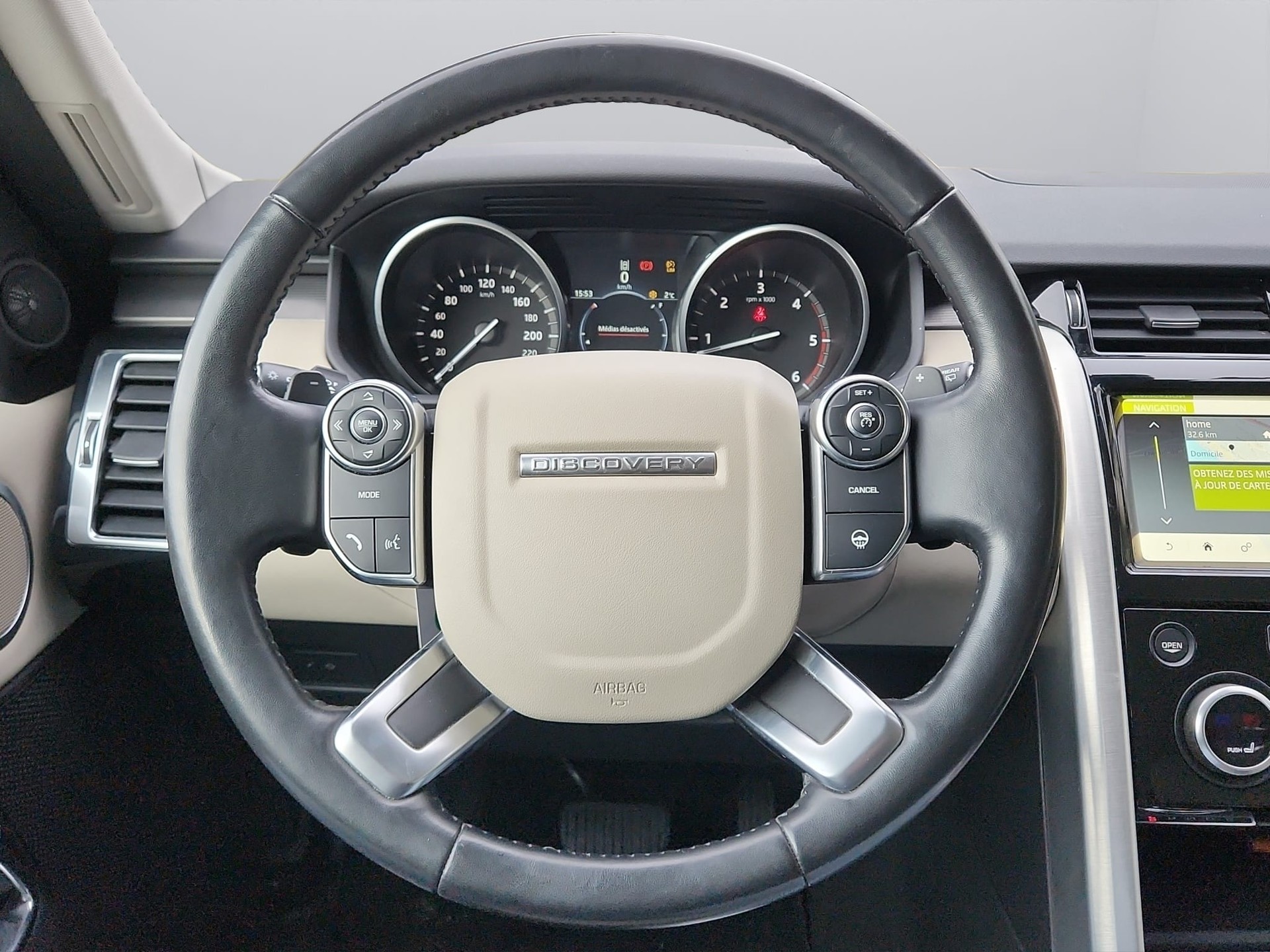 LAND ROVER Discovery 3.0 TD6 HSE Automatic-image-11