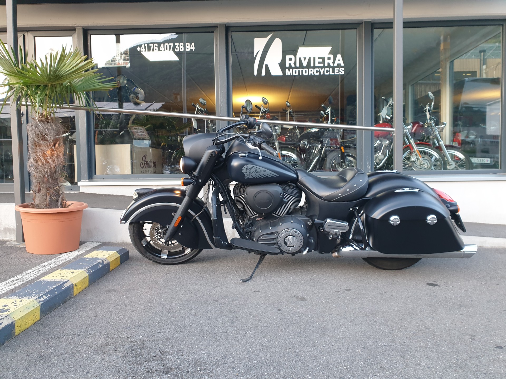 INDIAN Chief Dark Horse-image-3