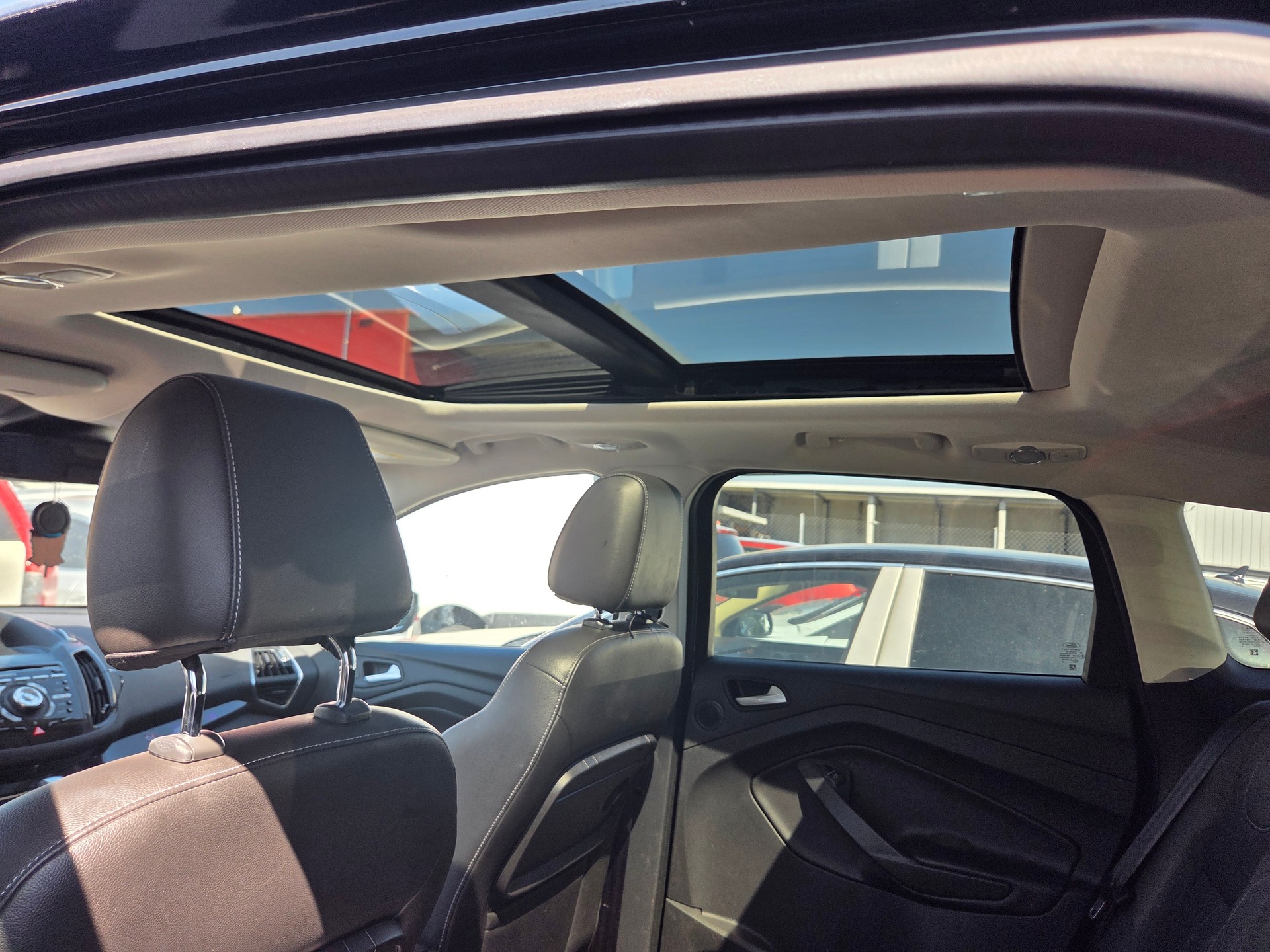 FORD Kuga 2.0 TDCi Titanium S 4WD PowerShift-image-7
