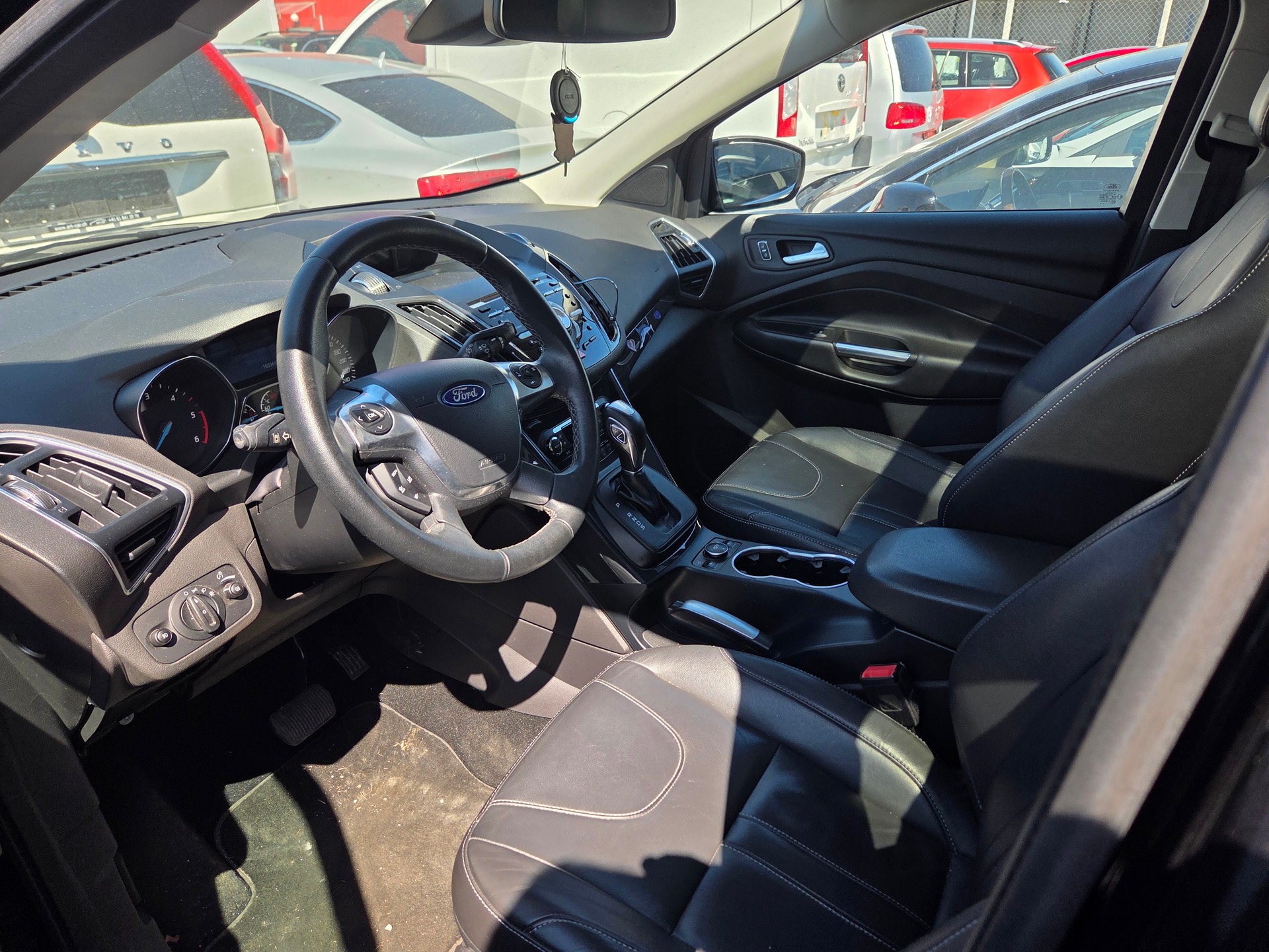 FORD Kuga 2.0 TDCi Titanium S 4WD PowerShift-image-5