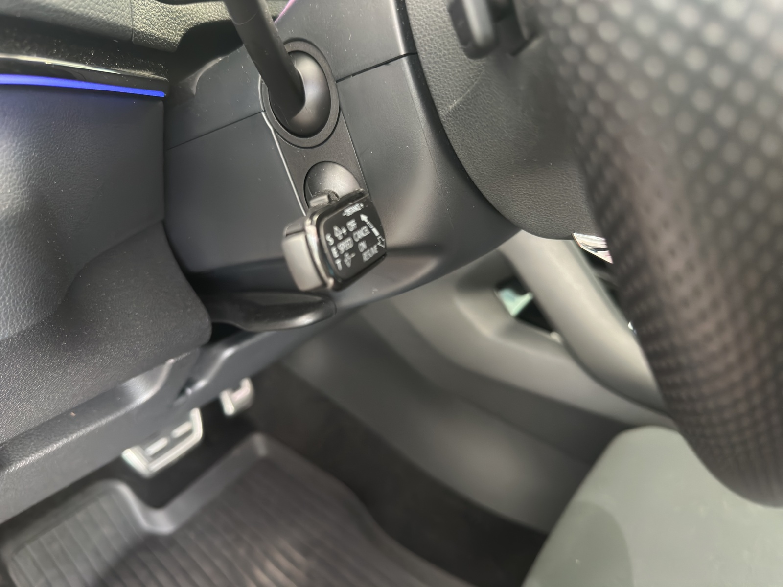 SKODA Karoq 2.0 TSI SportLine 4x4 DSG-image-15