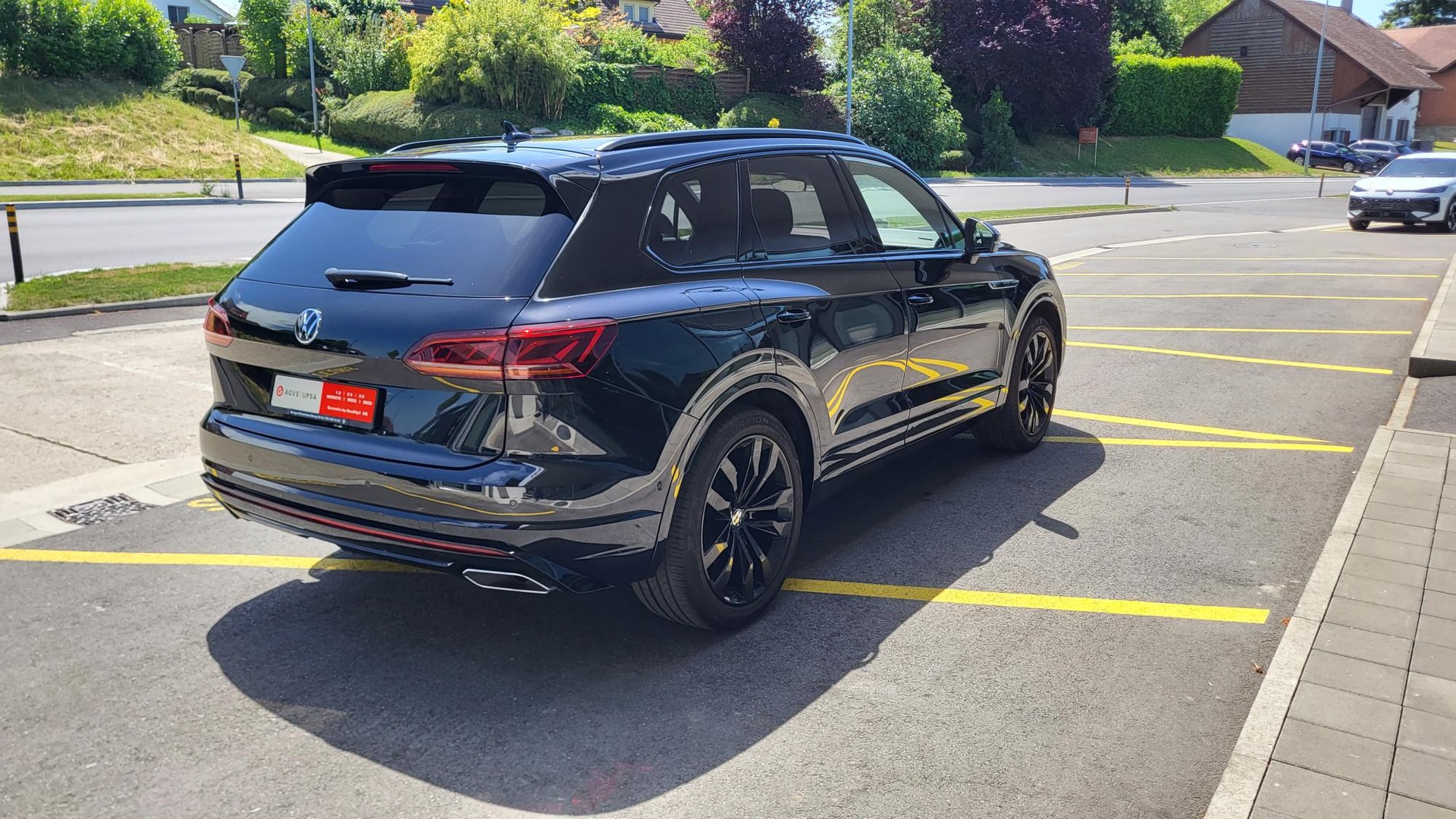 VW Touareg 3.0 TDI R Line Tiptronic-showroom-element-3