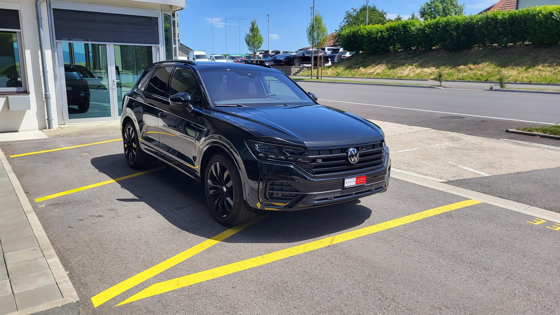 VW Touareg 3.0 TDI R Line Tiptronic-showroom-element-2