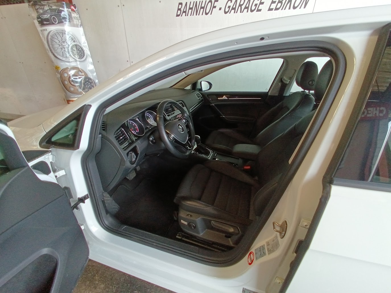 VW Golf 1.4 TSI Highline DSG-image-9