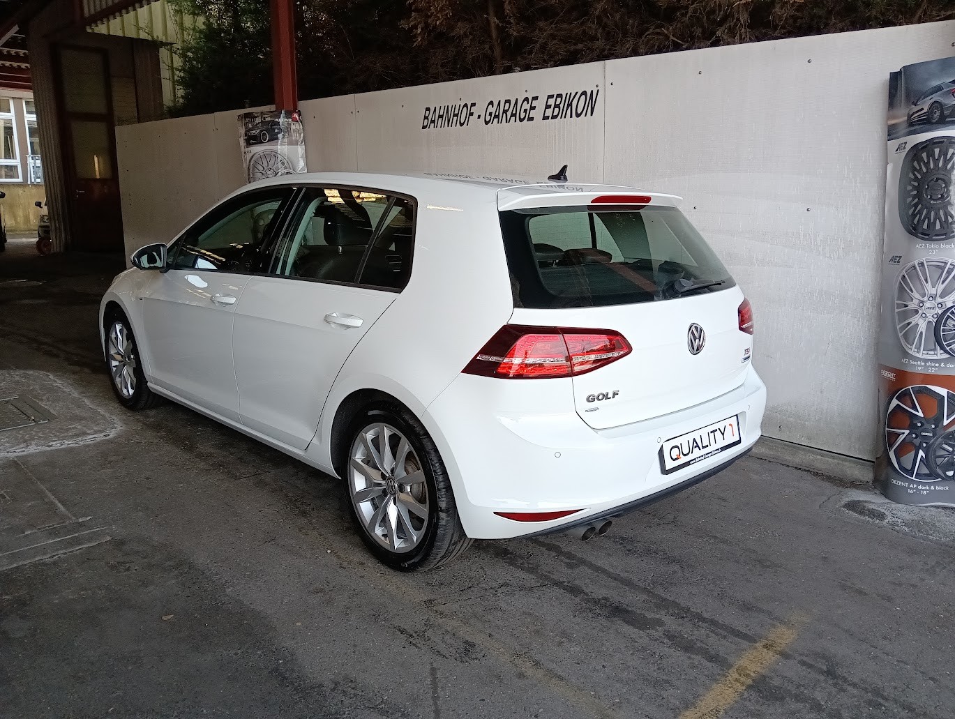 VW Golf 1.4 TSI Highline DSG-image-4