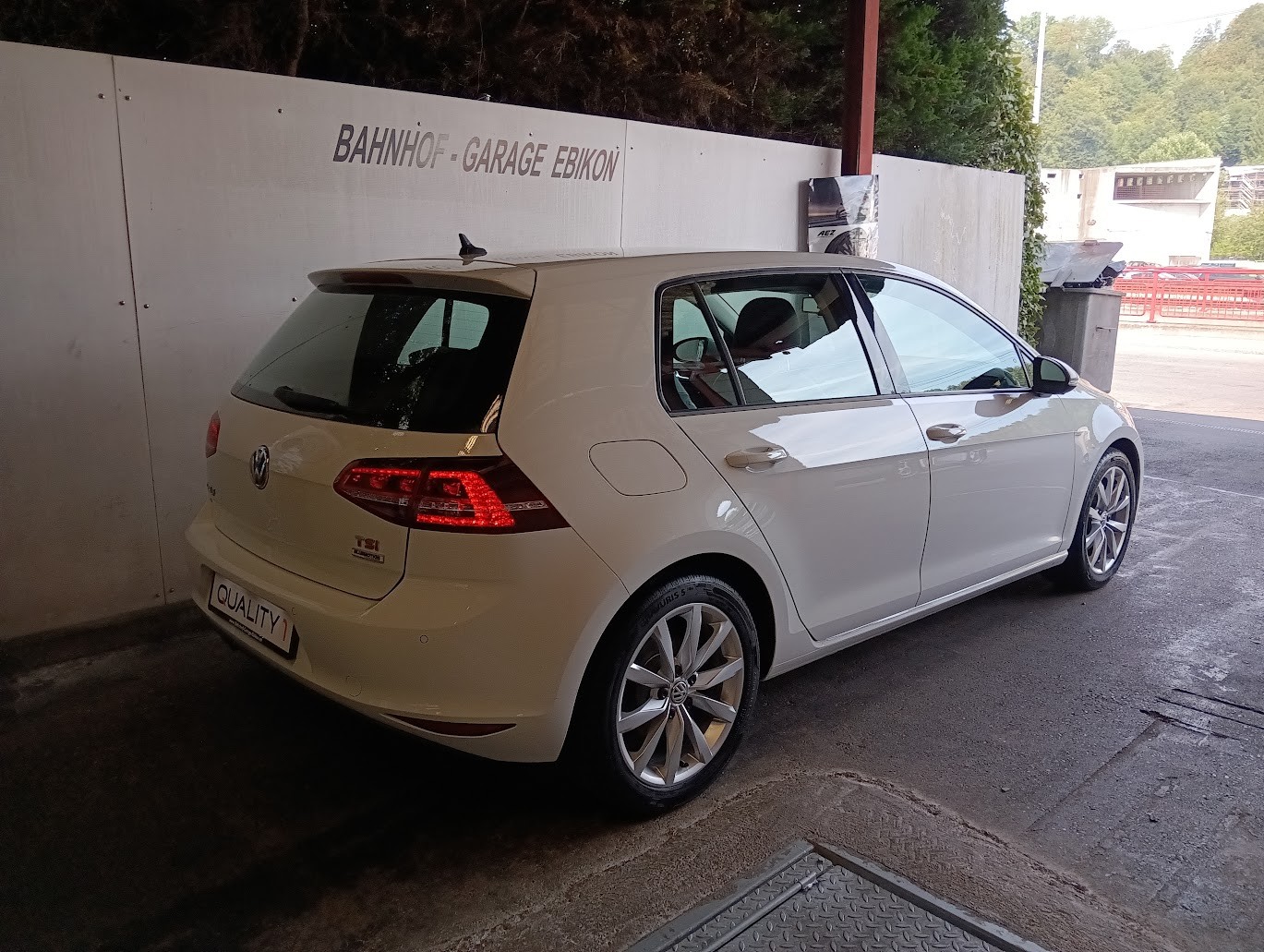 VW Golf 1.4 TSI Highline DSG-image-1