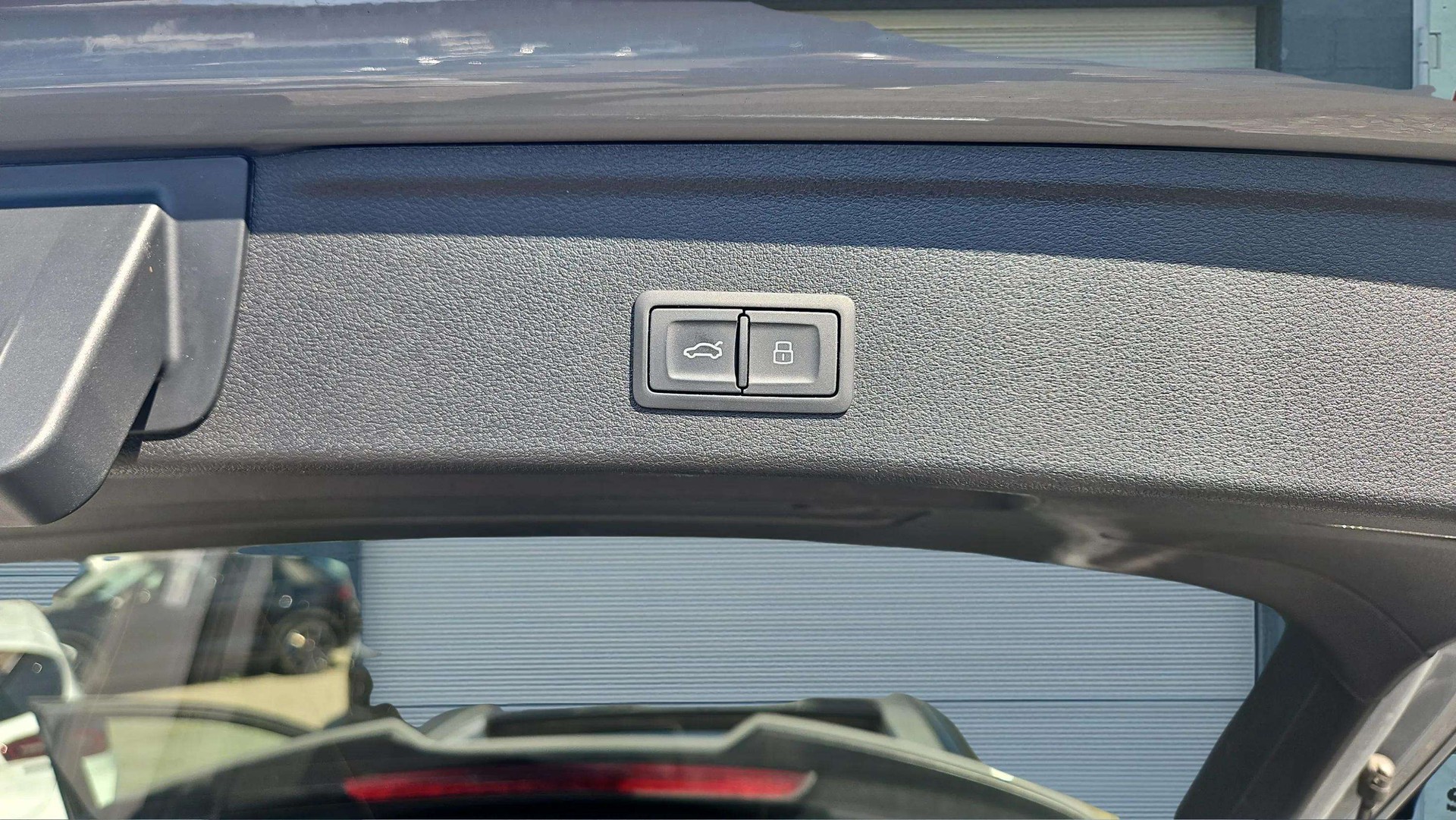 AUDI RS4 Avant quattro tiptronic mit AHK & Panoramadach-image-31
