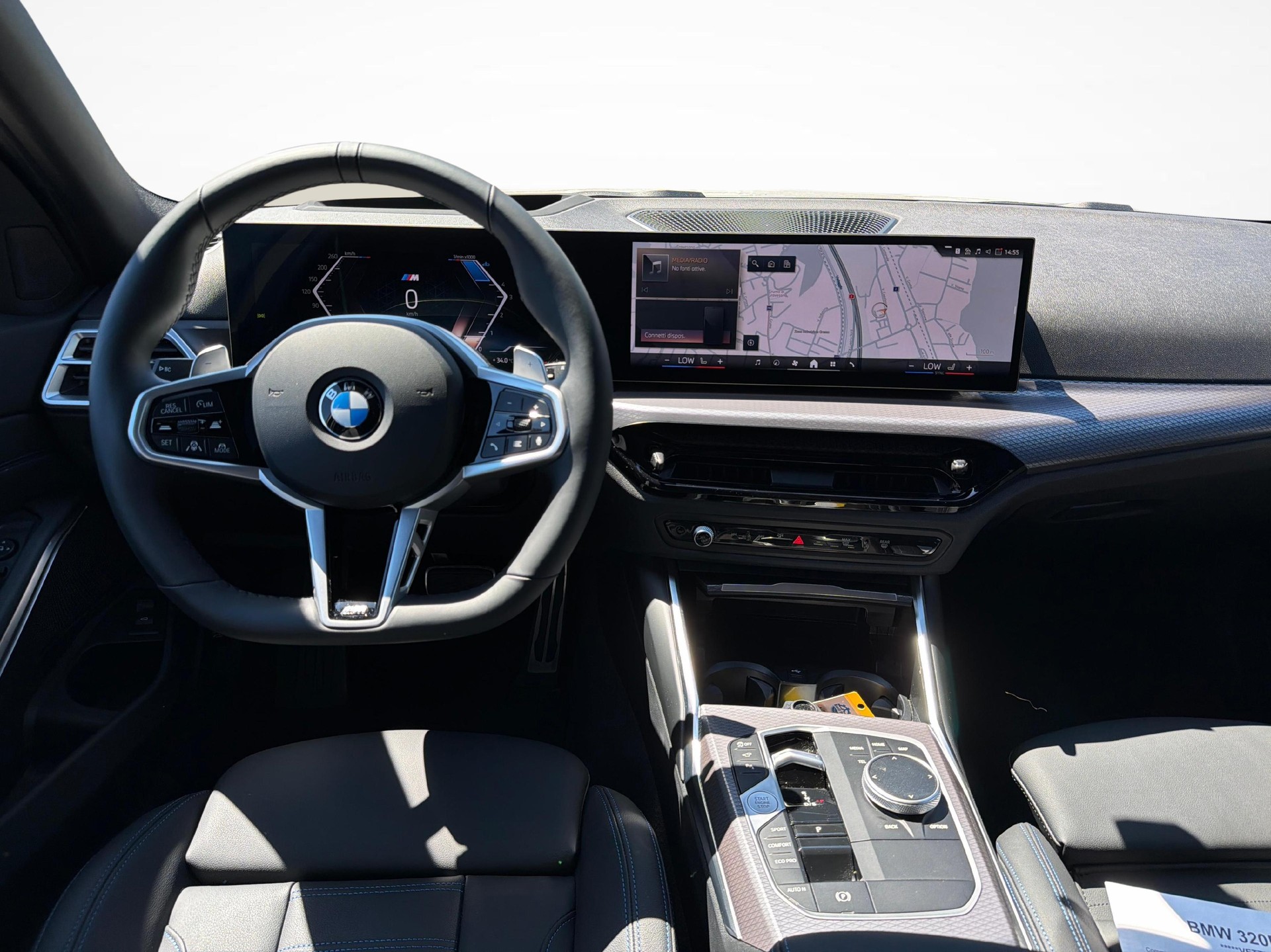 BMW 320d xDrive SAG Touring-image-12