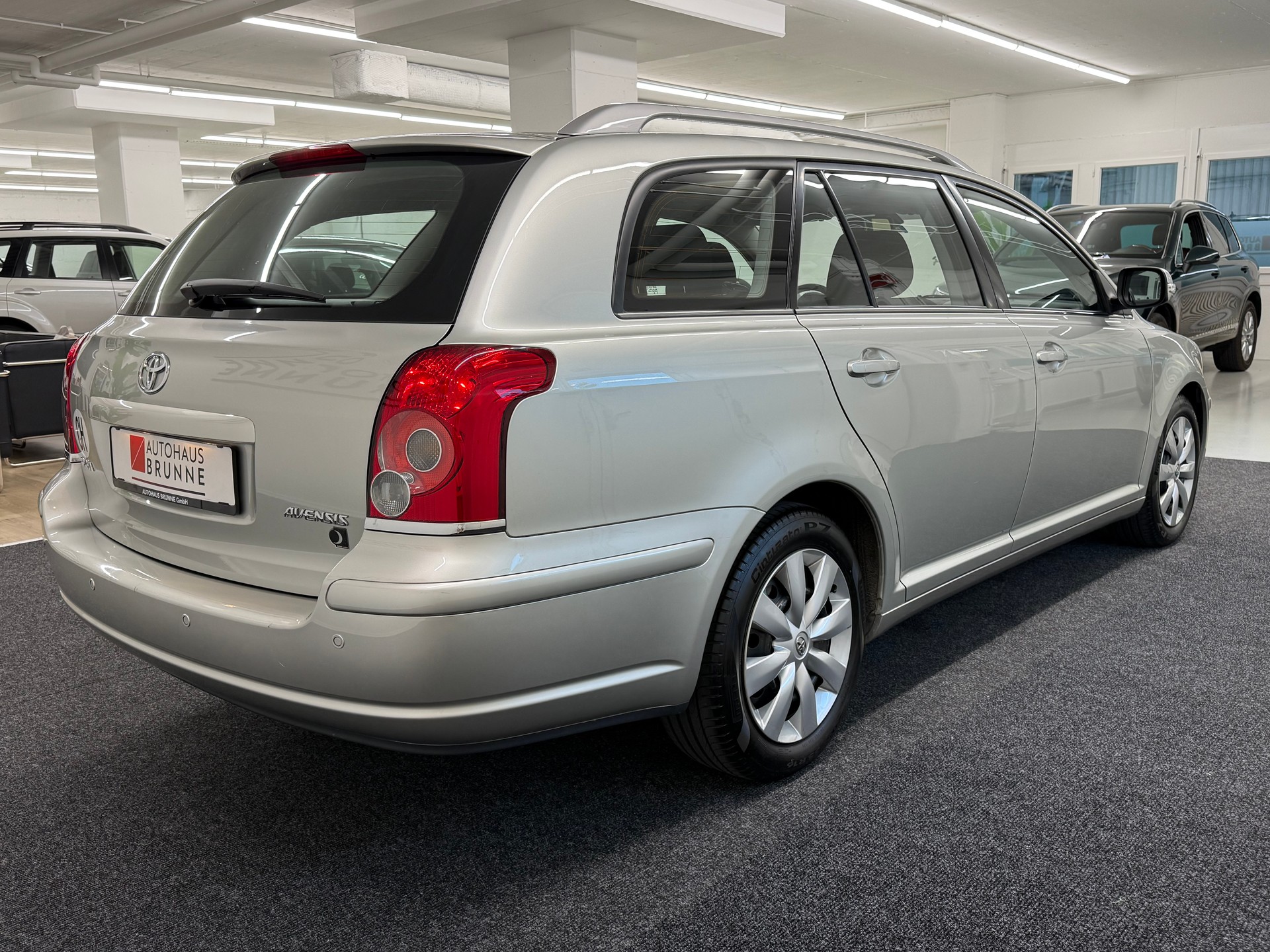 TOYOTA Avensis 1.8 VVT-i Linea Terra Sportswagon-showroom-element-3