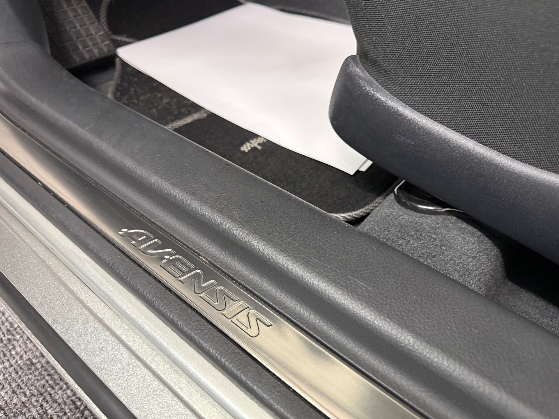 TOYOTA Avensis 1.8 VVT-i Linea Terra Sportswagon-image-15