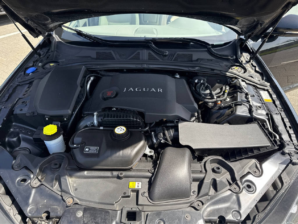 JAGUAR XF 3.0 V6 D S Premium Luxury-image-6