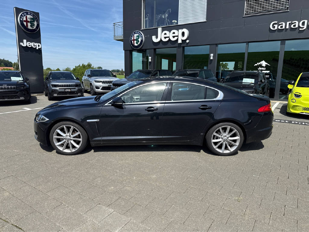 JAGUAR XF 3.0 V6 D S Premium Luxury-image-8