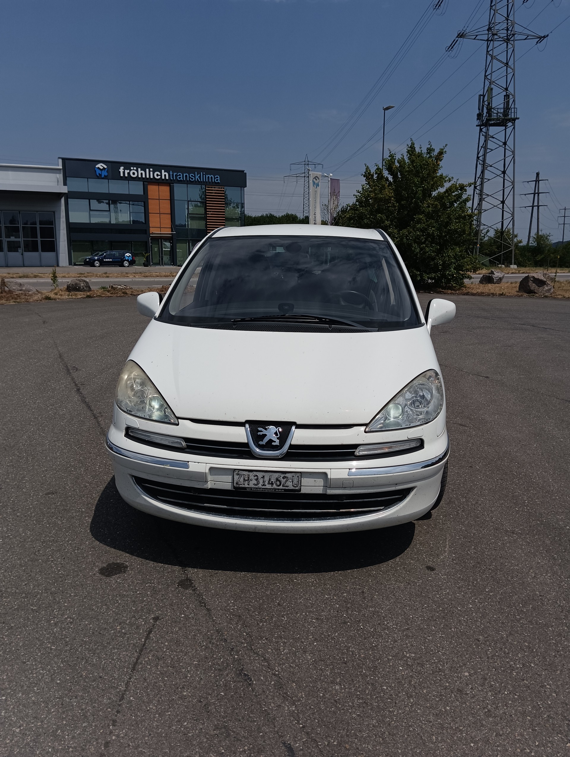 PEUGEOT 807 2.0 16V HDi Family+