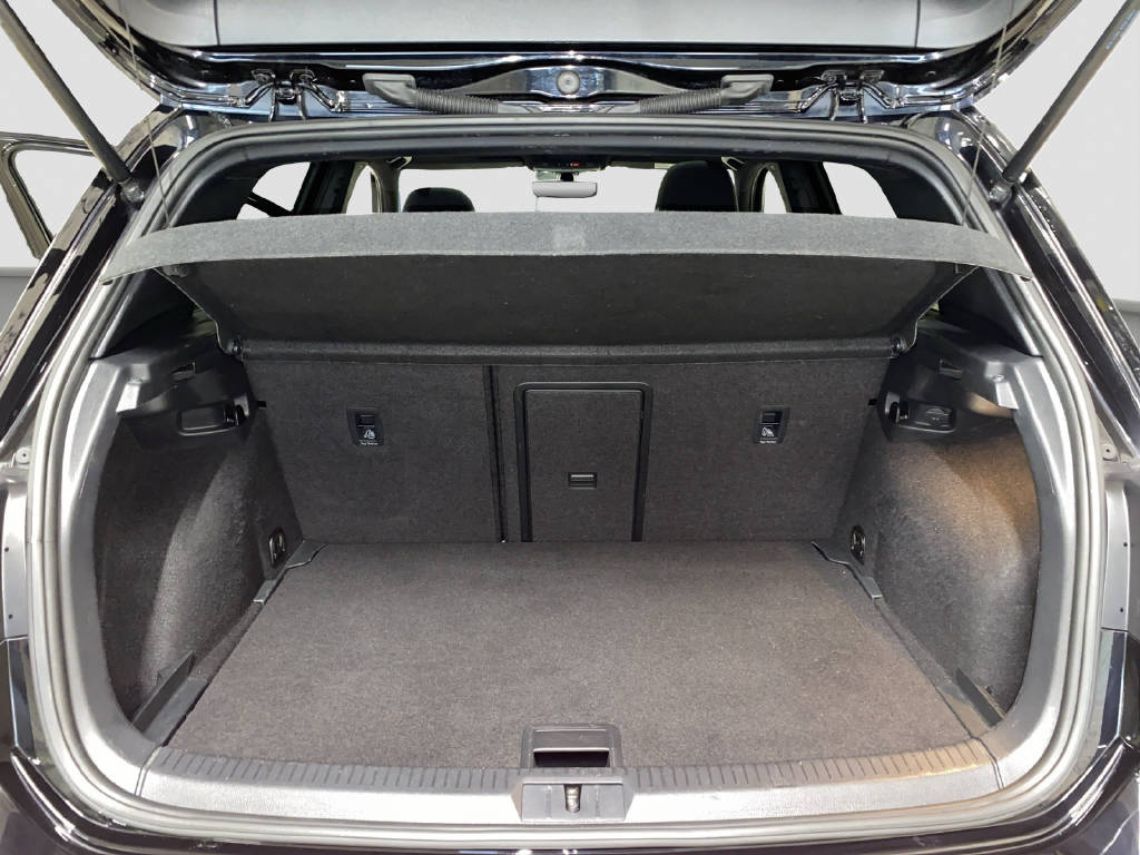 VW Golf VII 2.0 TSI R DSG 4motion-image-13