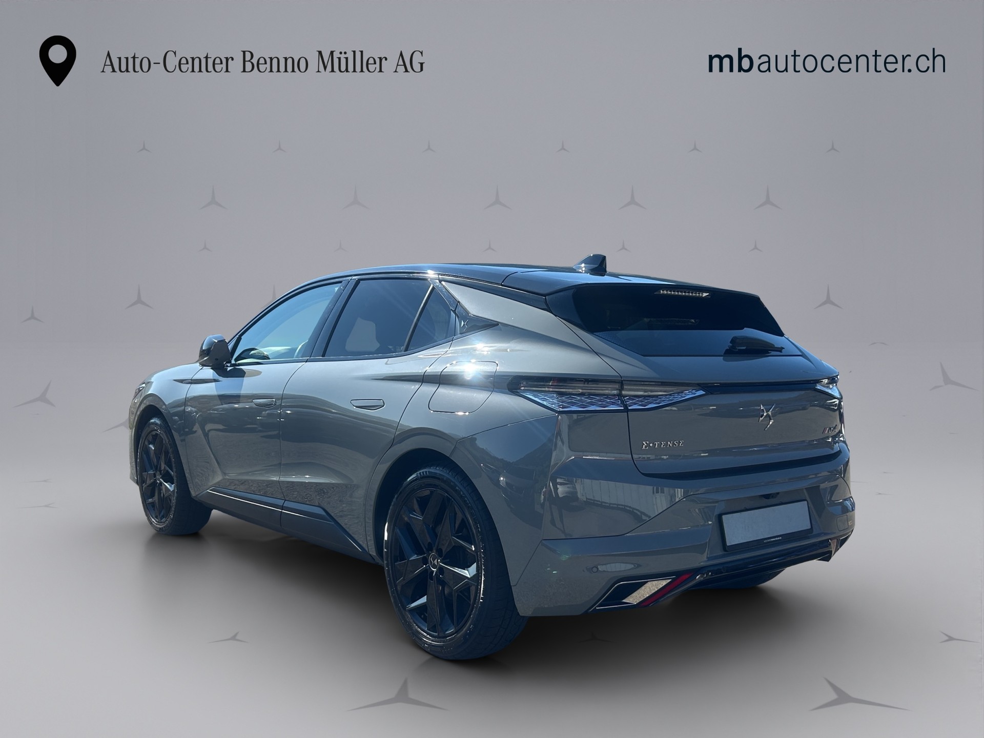 DS AUTOMOBILES 4 1.6 E-Tense Performance Line+-showroom-element-2