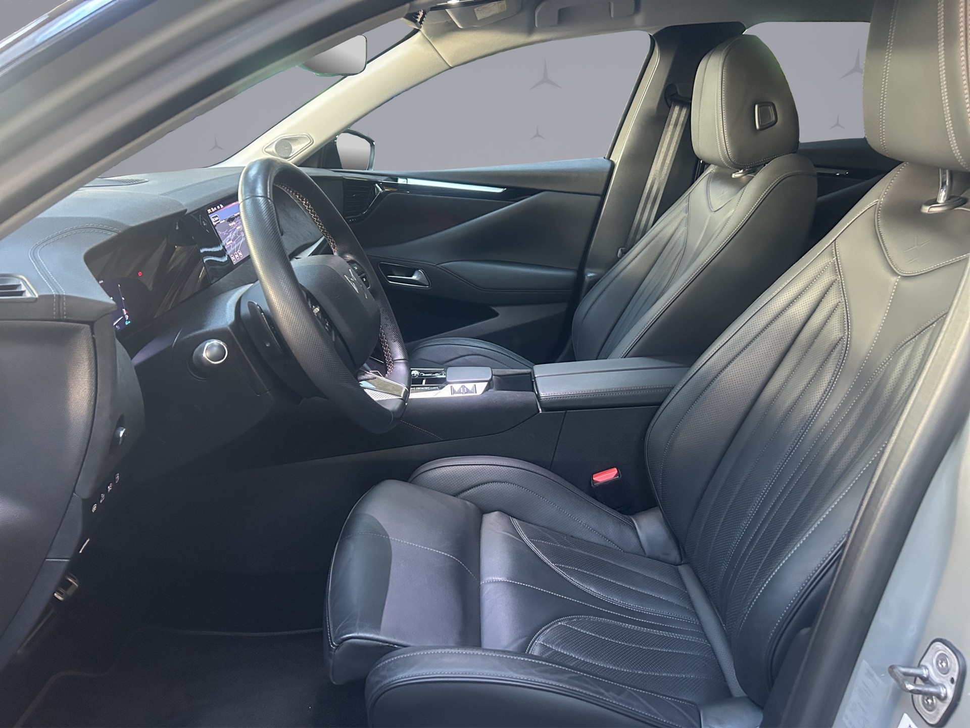 DS AUTOMOBILES 4 1.6 E-Tense Performance Line+-image-8