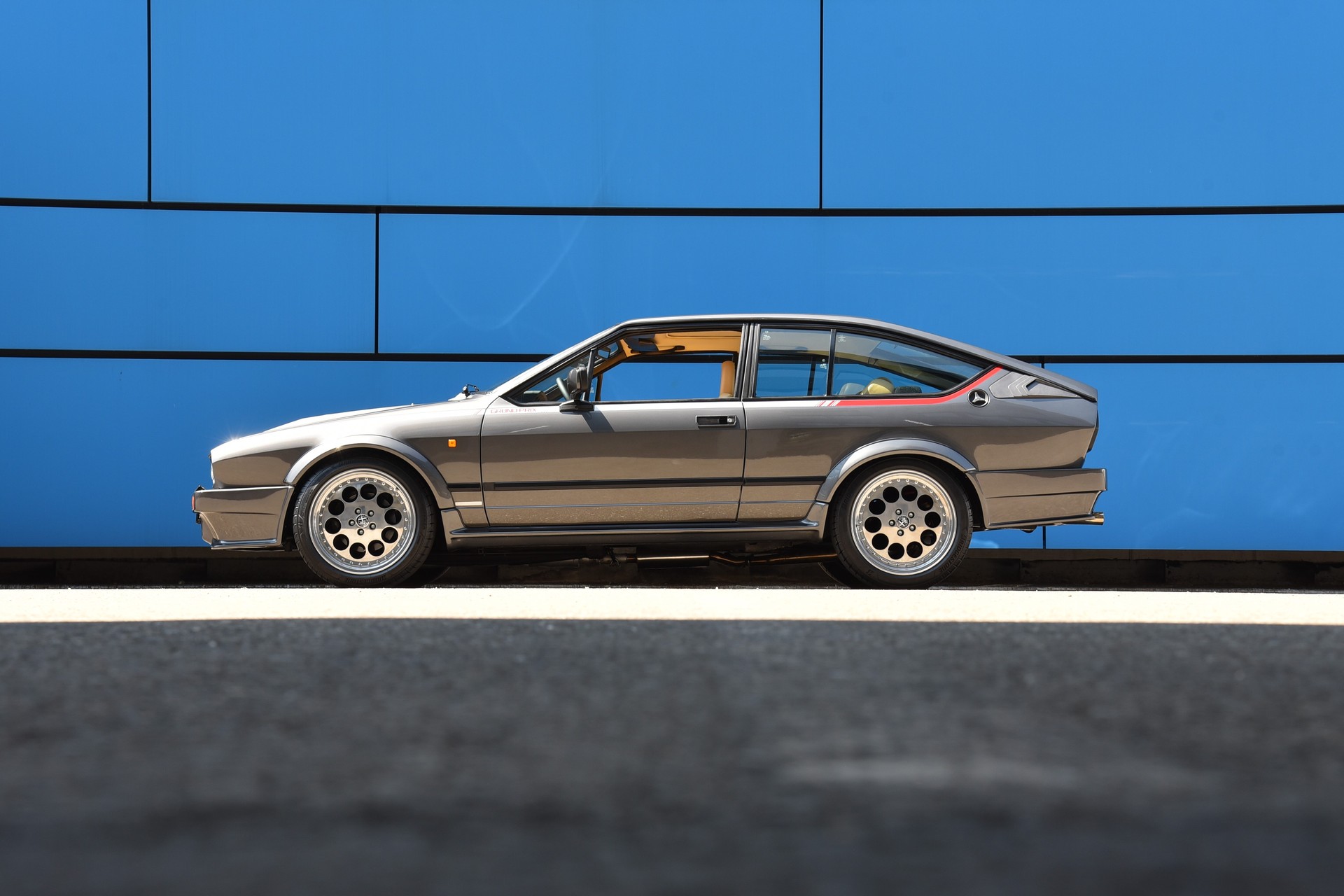 ALFA ROMEO GTV 6 2.5 Grand Prix-image-8
