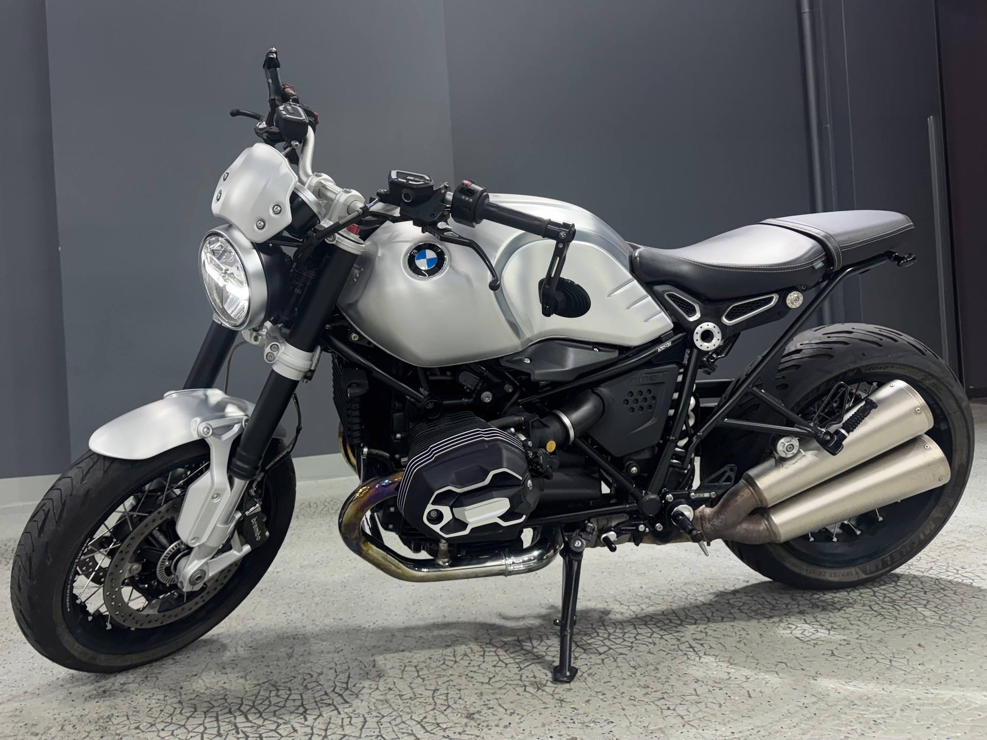 BMW R nineT Sport Options 719-image-1