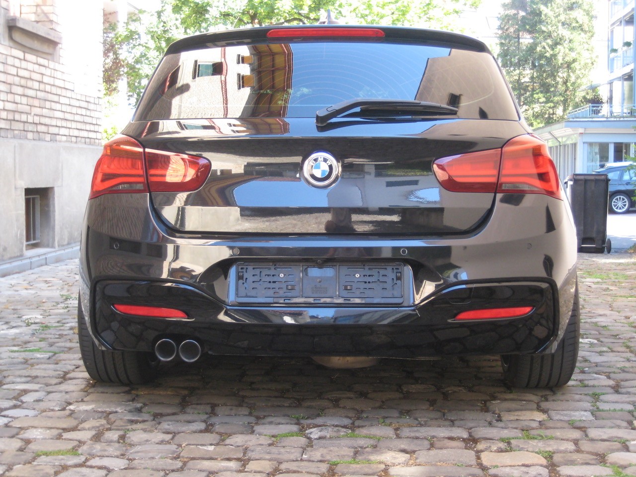 BMW 120d xDrive SAG-image-3