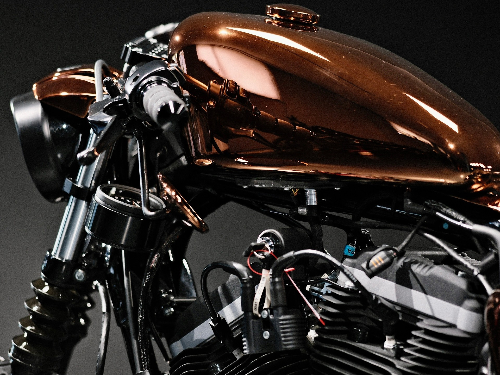 HARLEY-DAVIDSON XL 883 N Sportster Iron-image-14