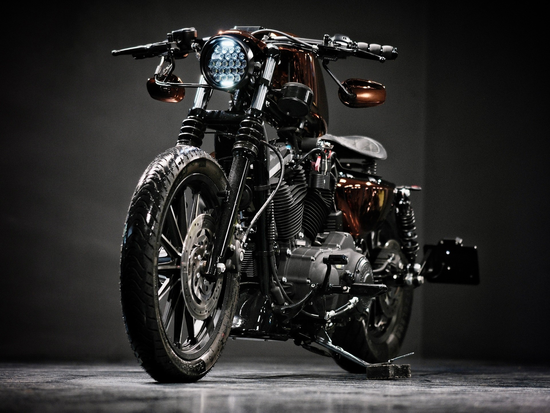 HARLEY-DAVIDSON XL 883 N Sportster Iron-image-4