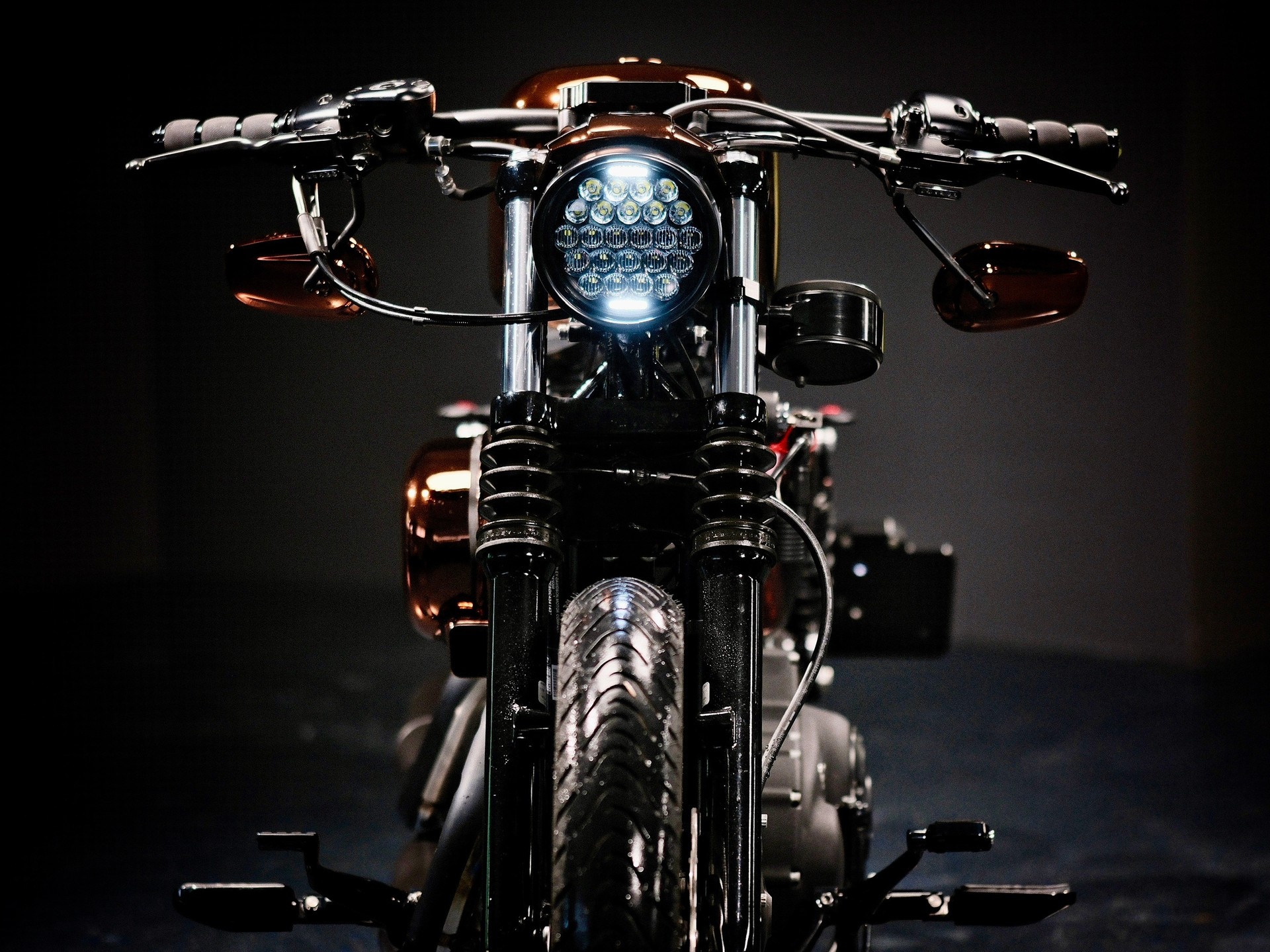 HARLEY-DAVIDSON XL 883 N Sportster Iron-image-15
