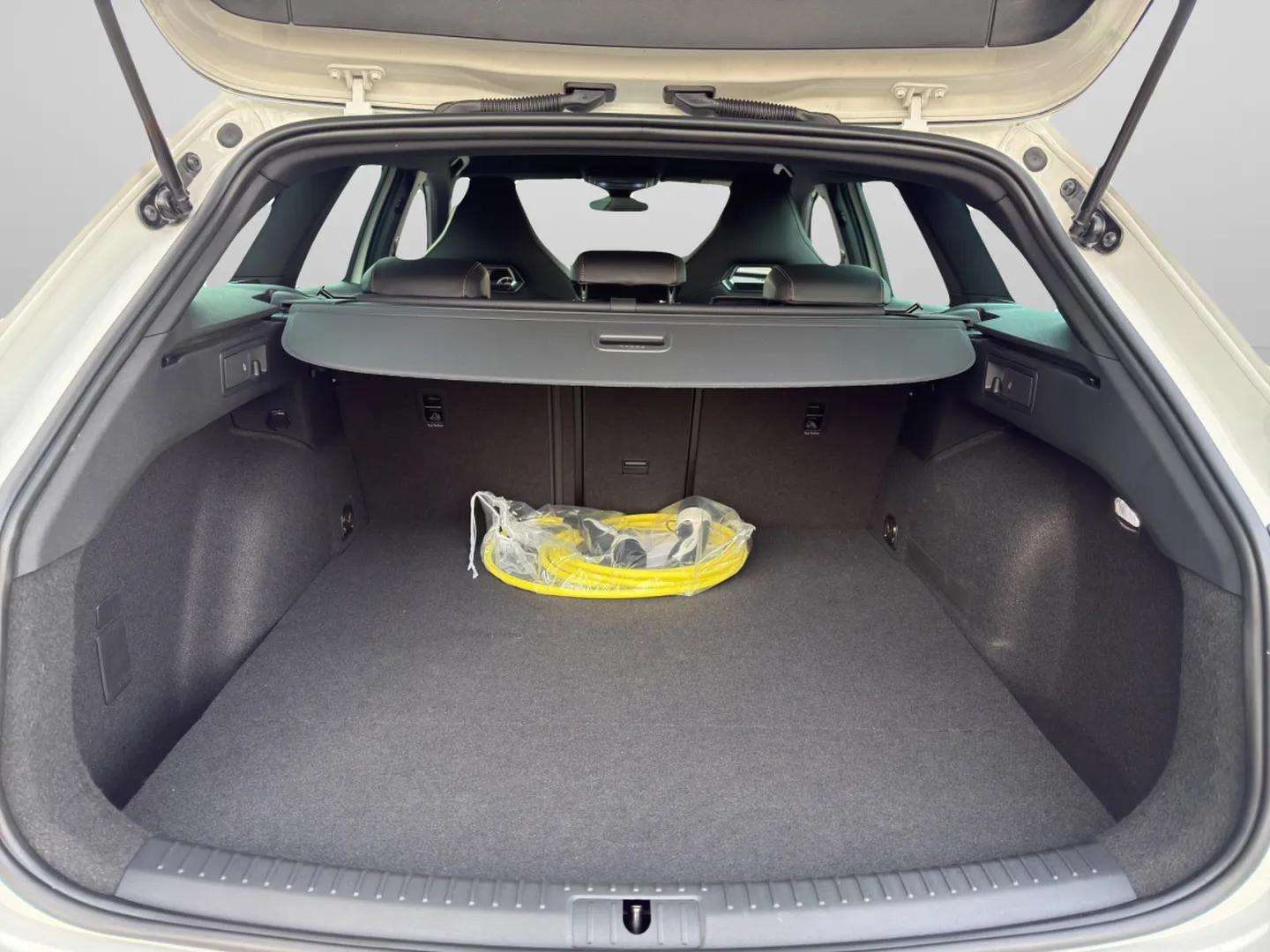 CUPRA LEON ST 1.4 e-HYBRID pHEV DSG-image-20